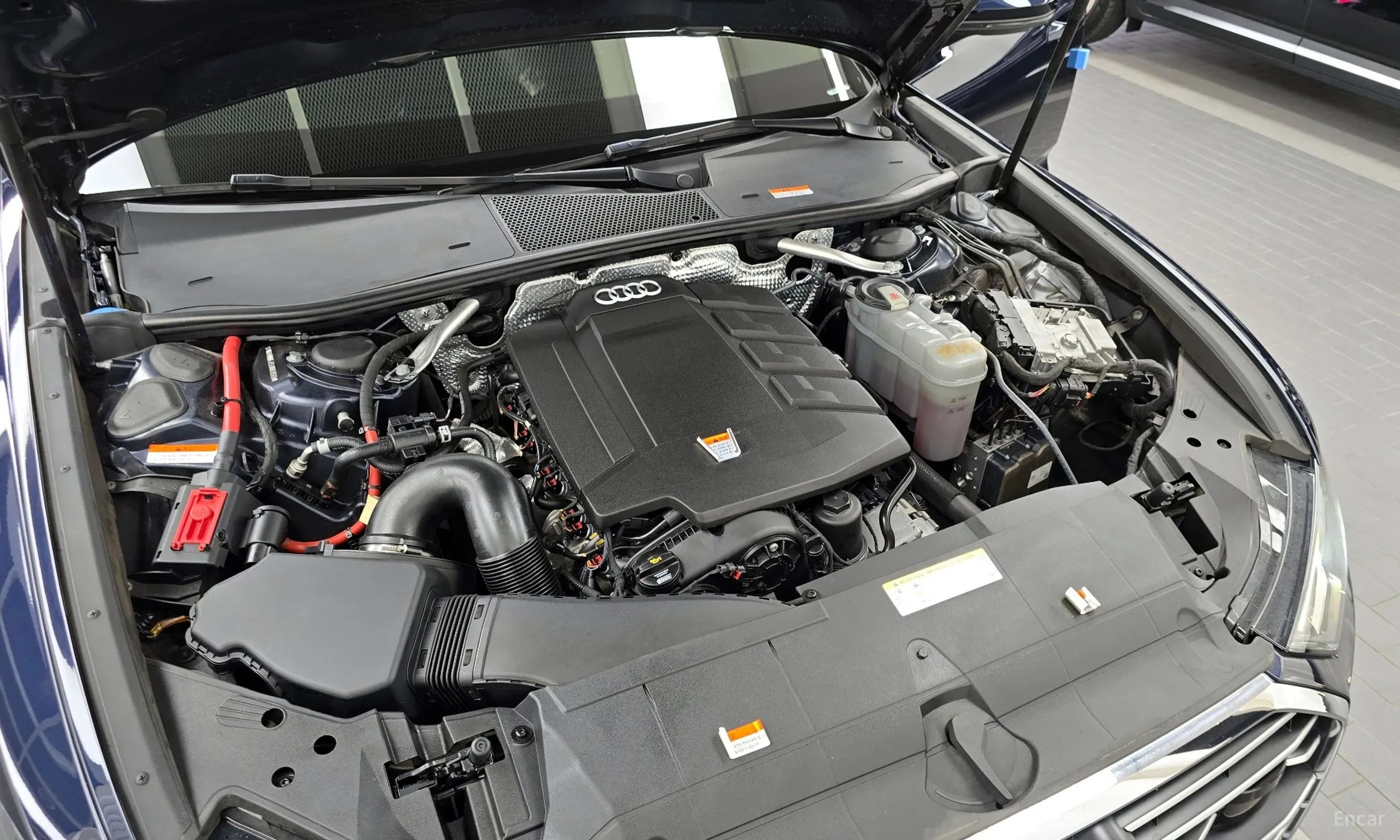 Audi A6 (C8) превью 6