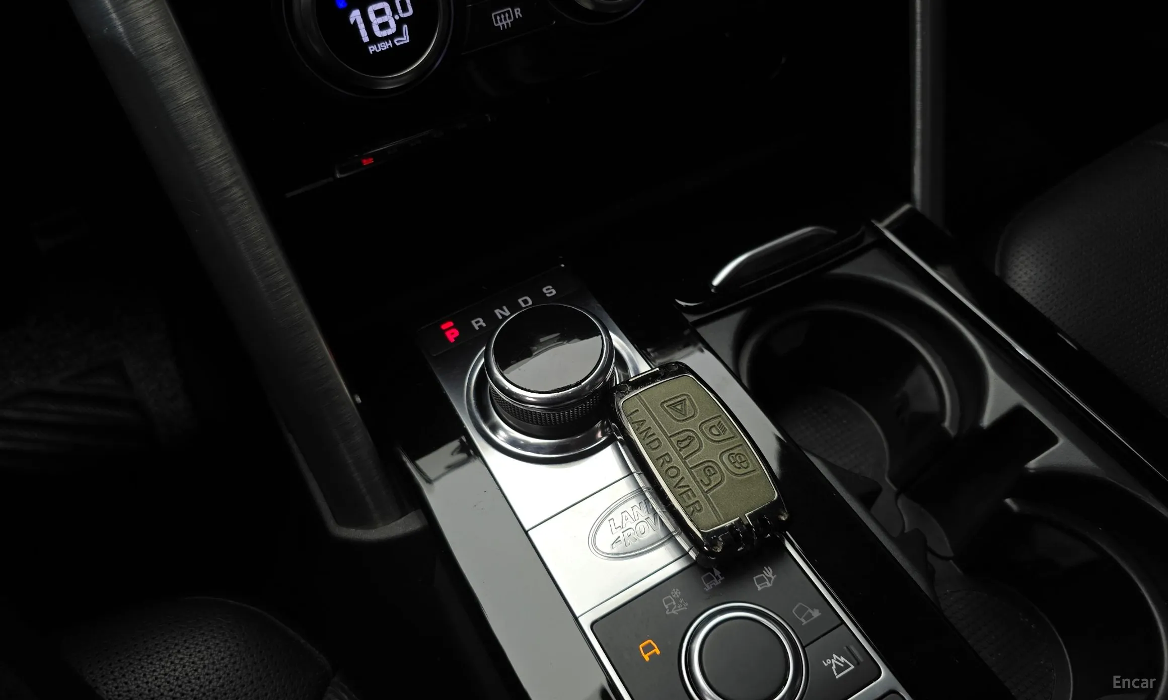 Land Rover Discovery 5 превью 9