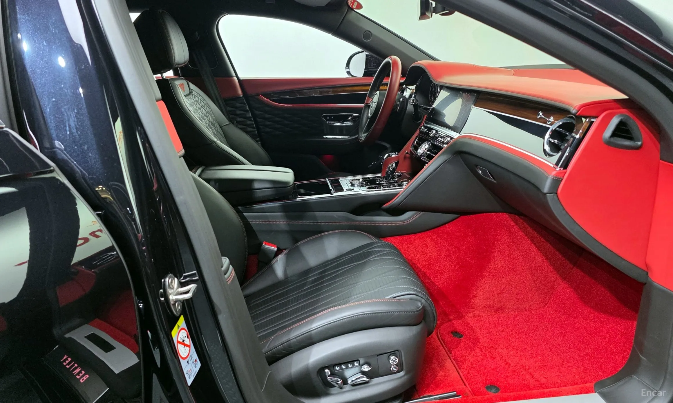 Bentley Flying Spur 3rd Generation превью 11