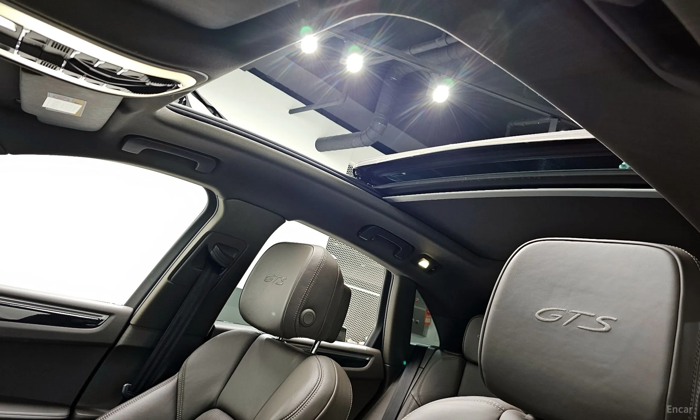 Porsche Macan превью 17