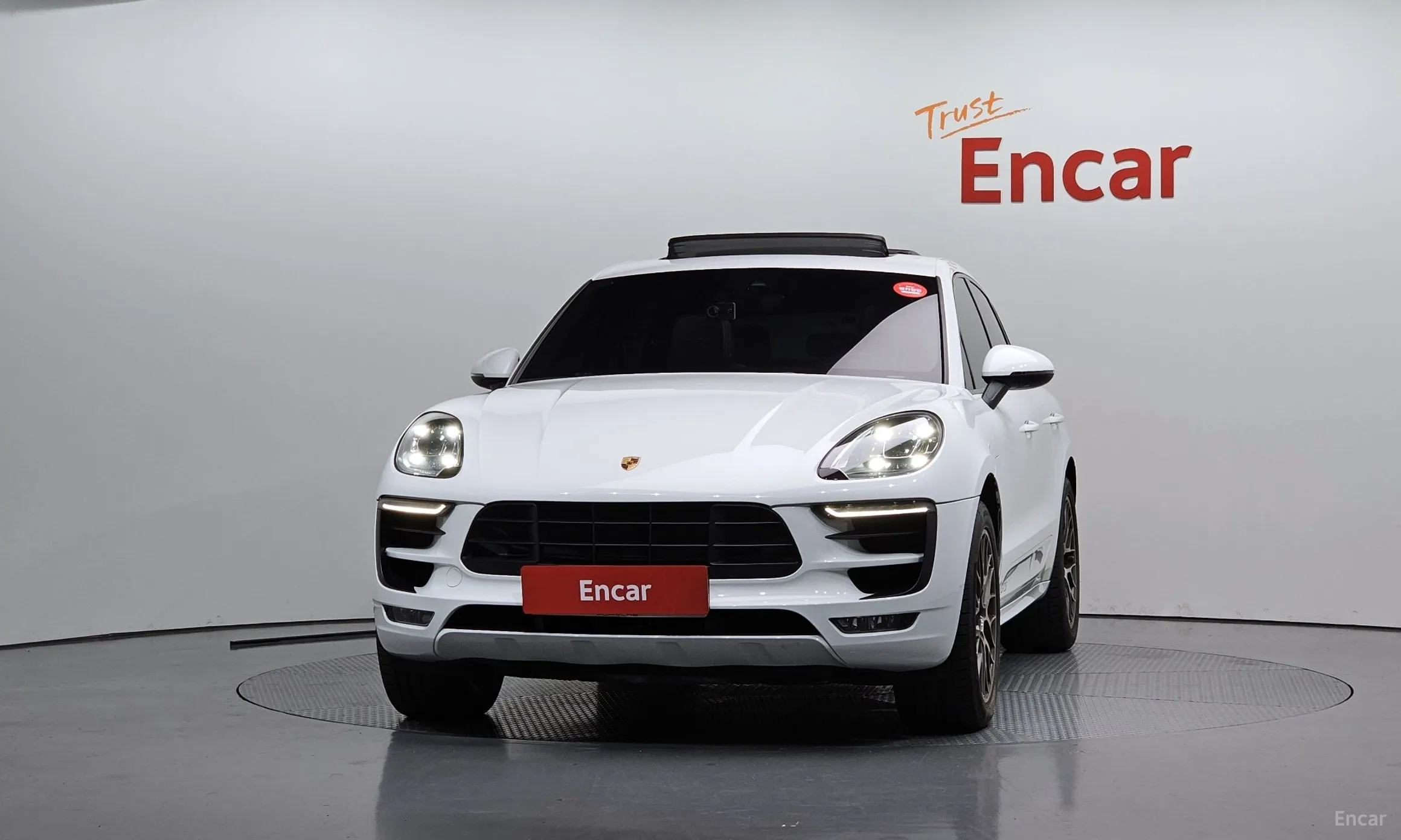 Porsche Macan превью 3