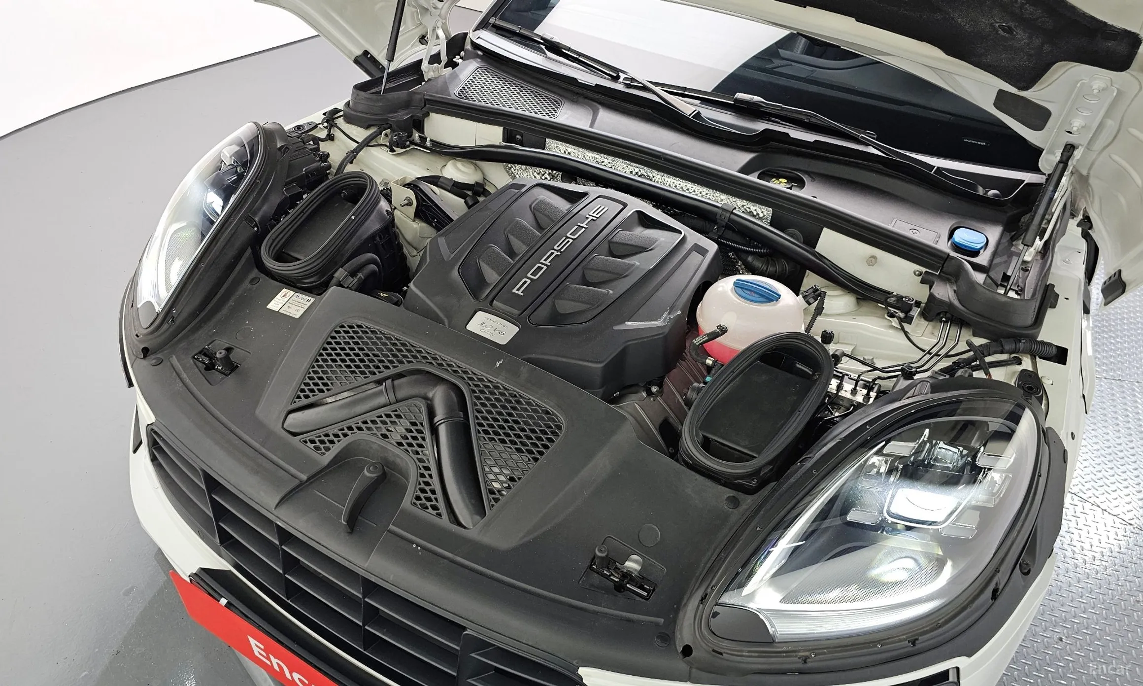 Porsche Macan превью 6