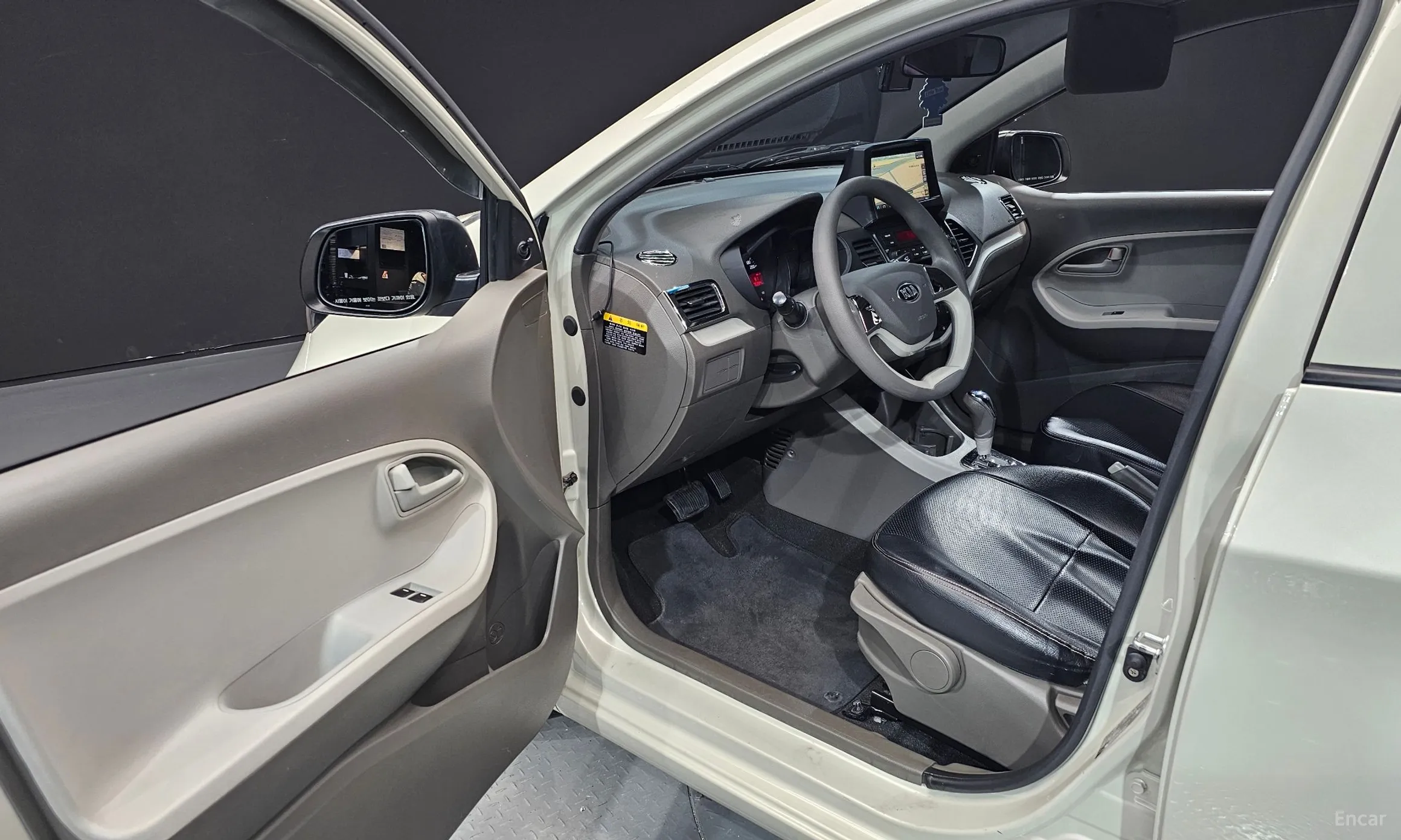 Kia morning превью 11