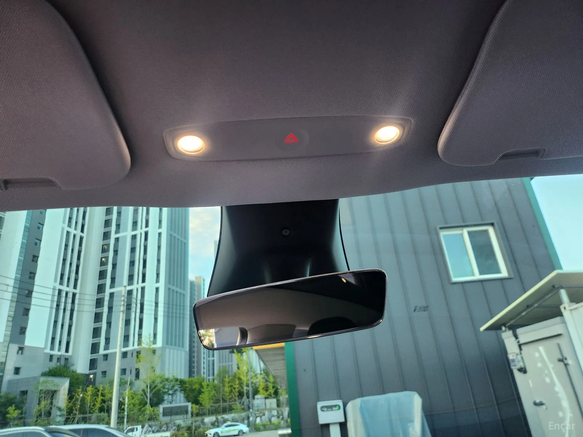 Tesla Model Y превью 12