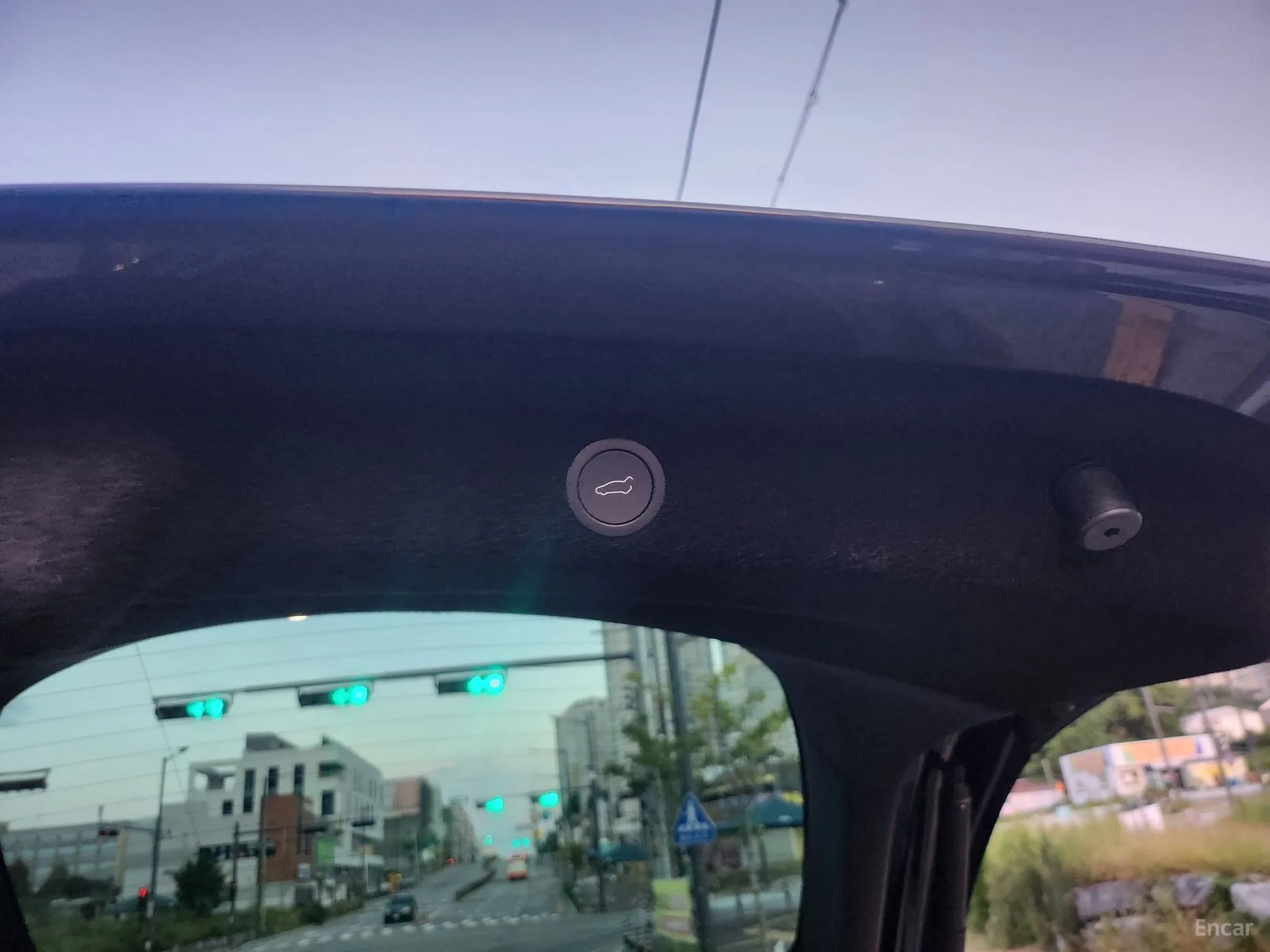 Tesla Model Y превью 13
