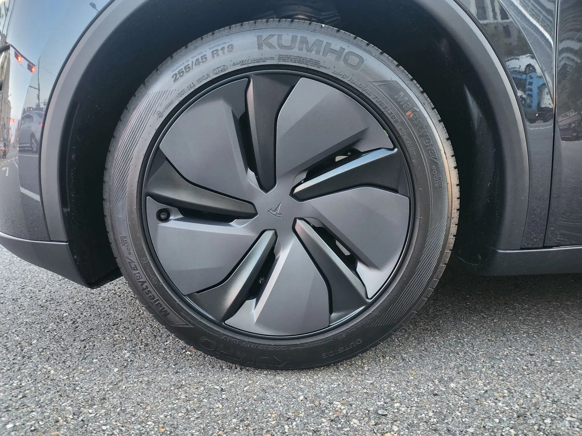 Tesla Model Y превью 20
