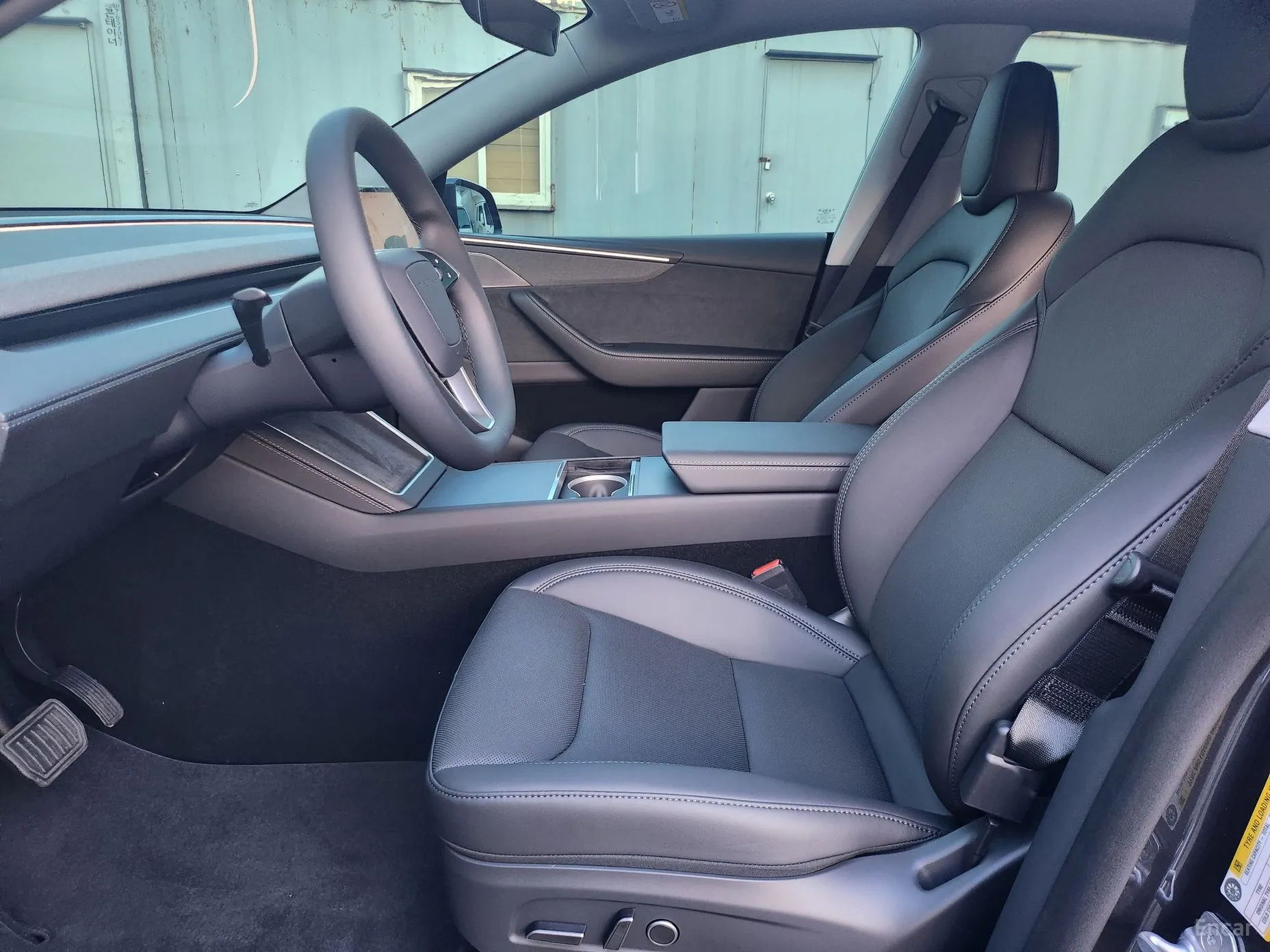 Tesla Model Y превью 8
