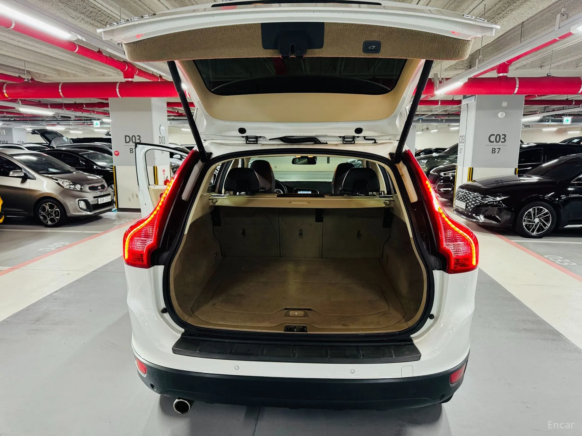 Volvo XC60 превью 20