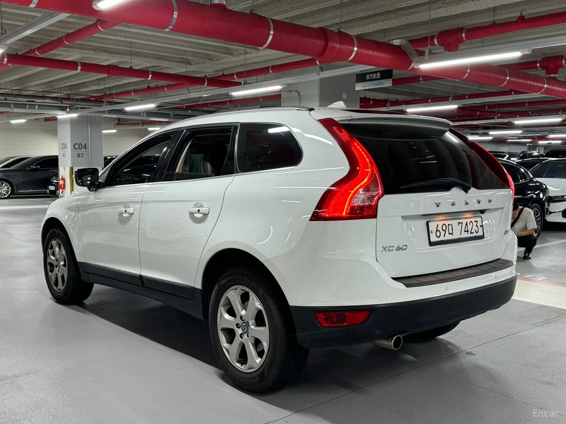 Volvo XC60 превью 3