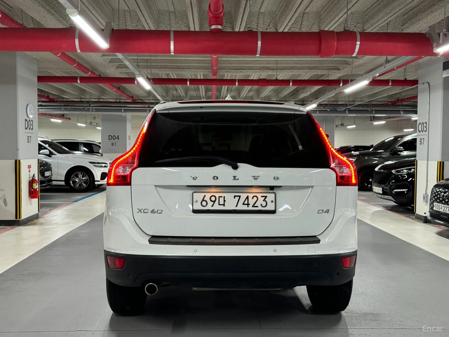 Volvo XC60 превью 4