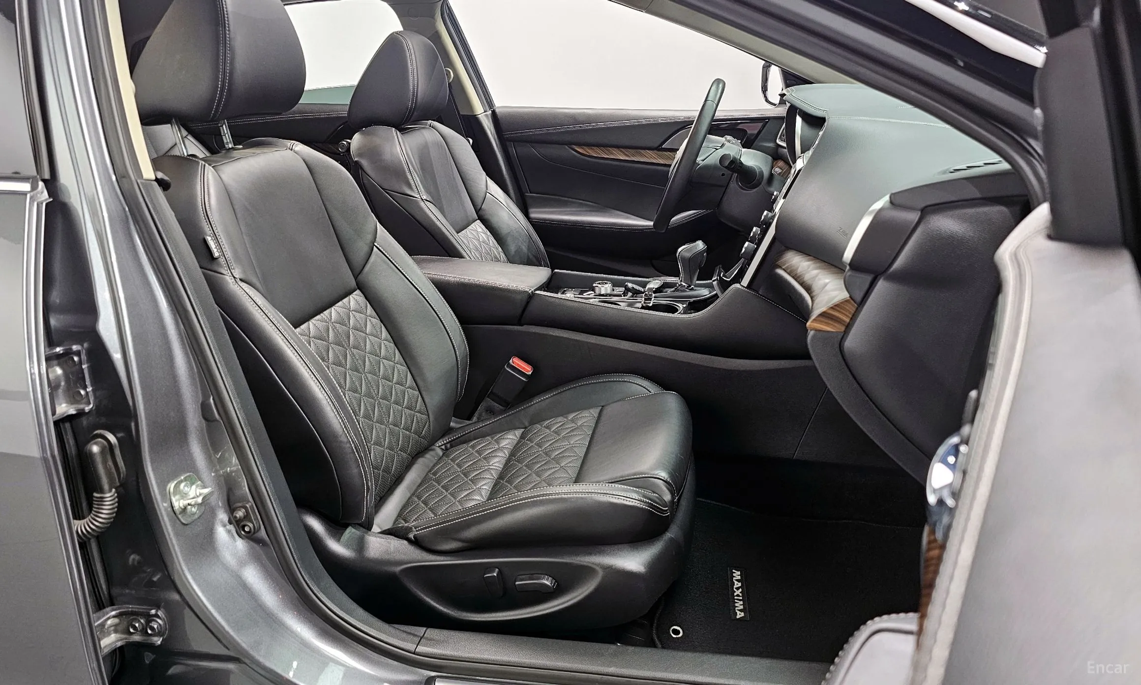 Nissan Maxima (A36) превью 11