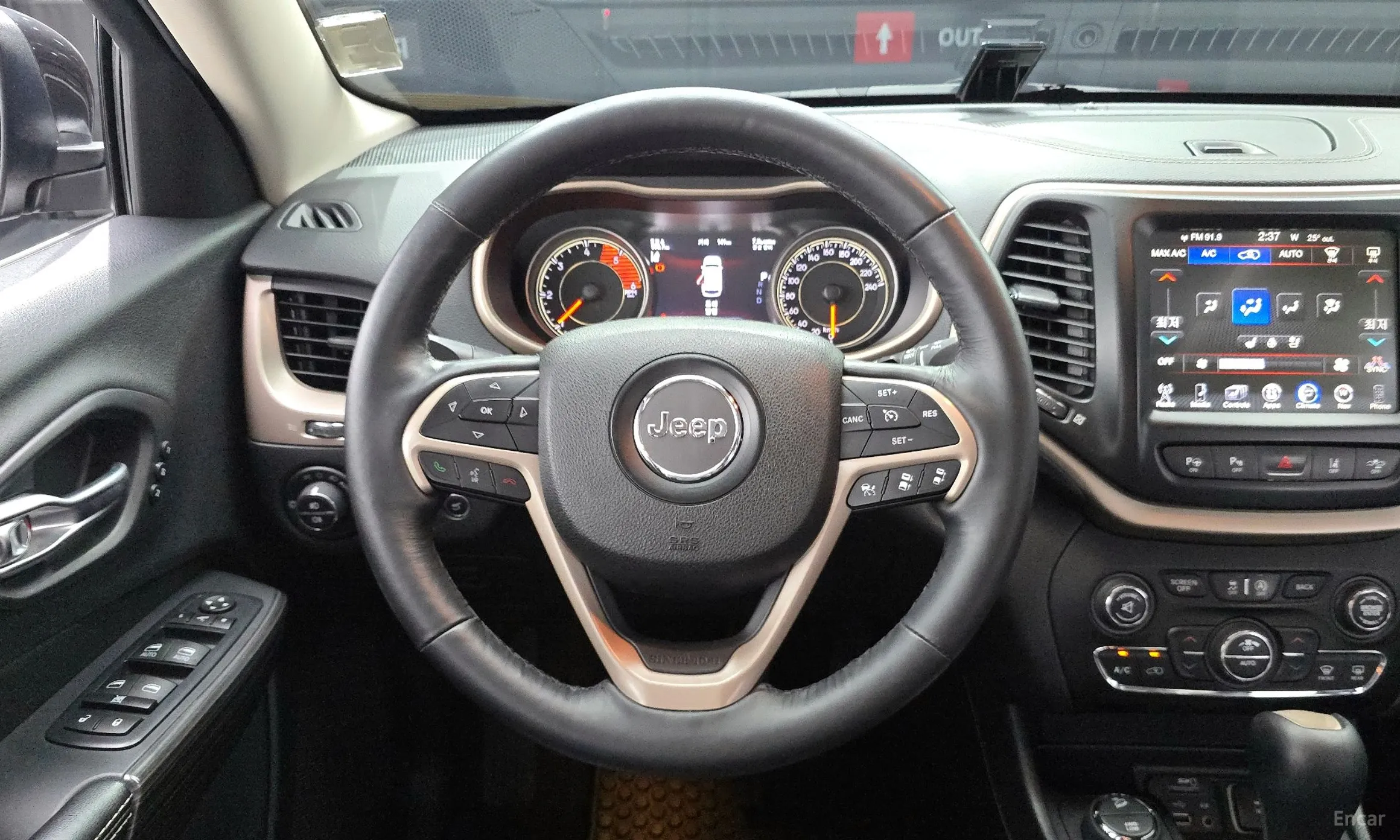 Jeep Cherokee (KL) превью 13