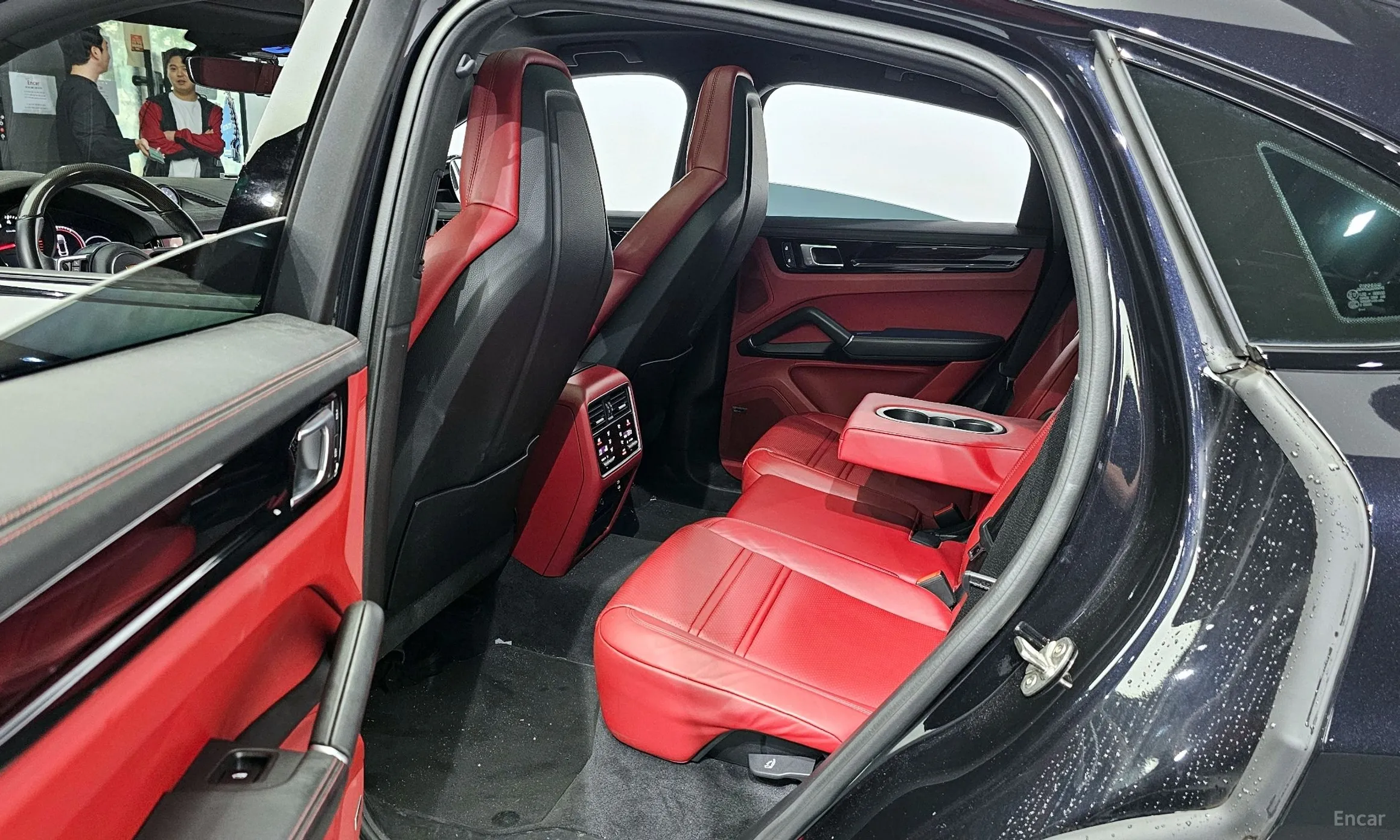 Porsche Cayenne (PO536) превью 12