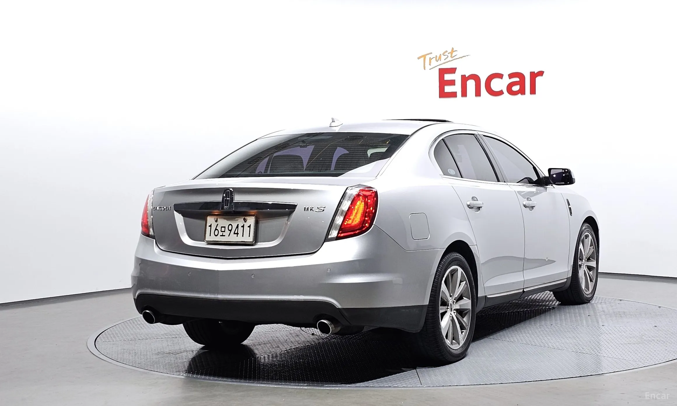 Lincoln MKS