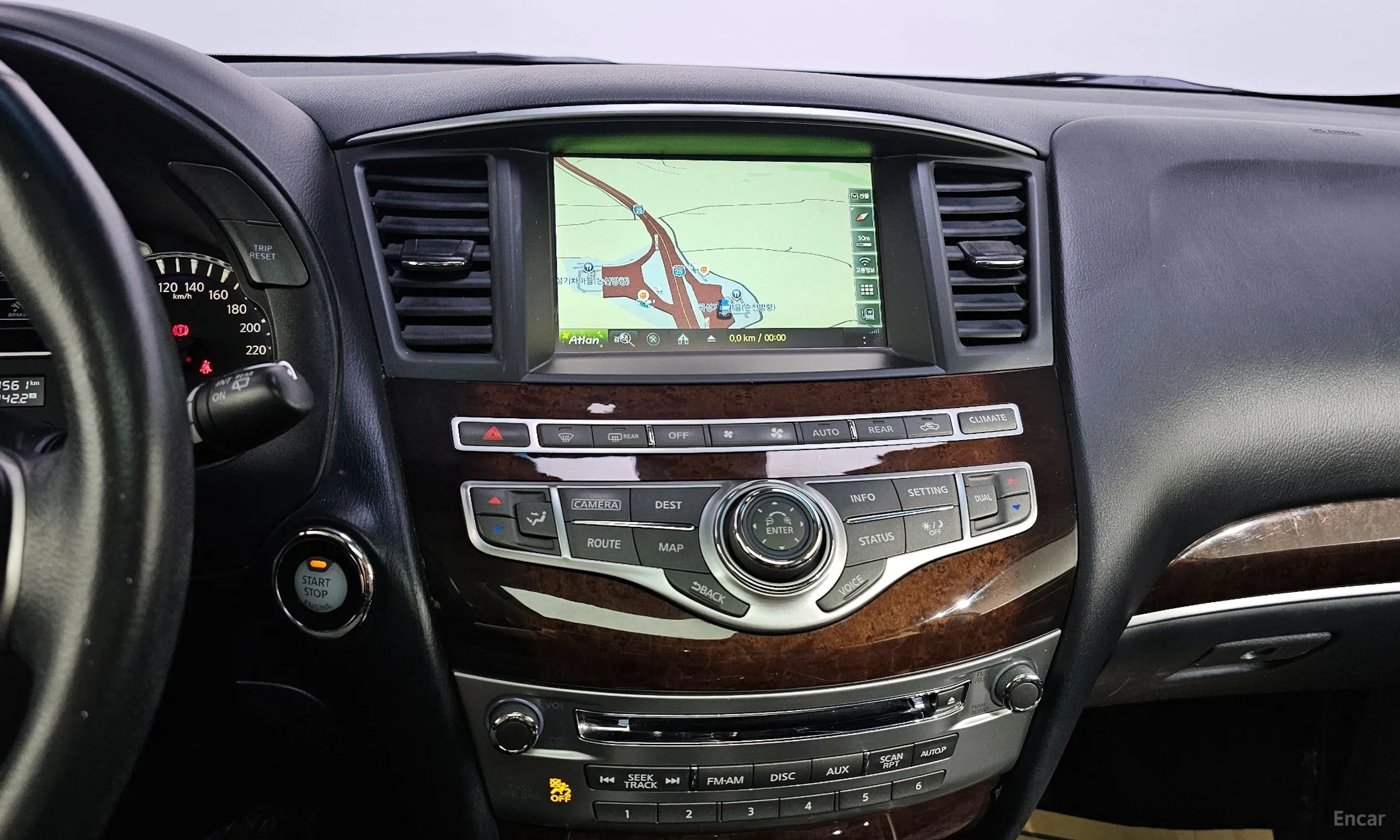 Infiniti QX60 превью 16