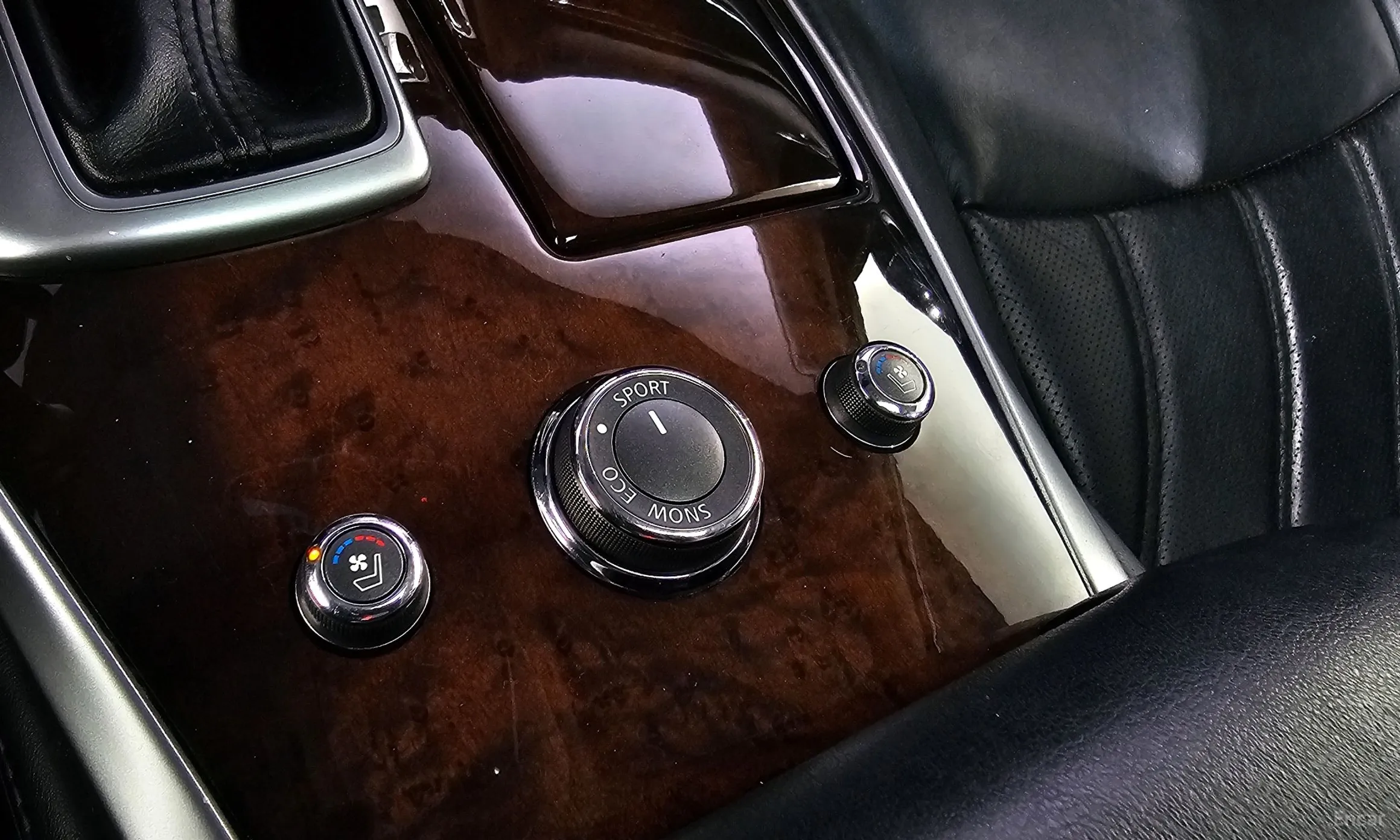Infiniti QX60 превью 20