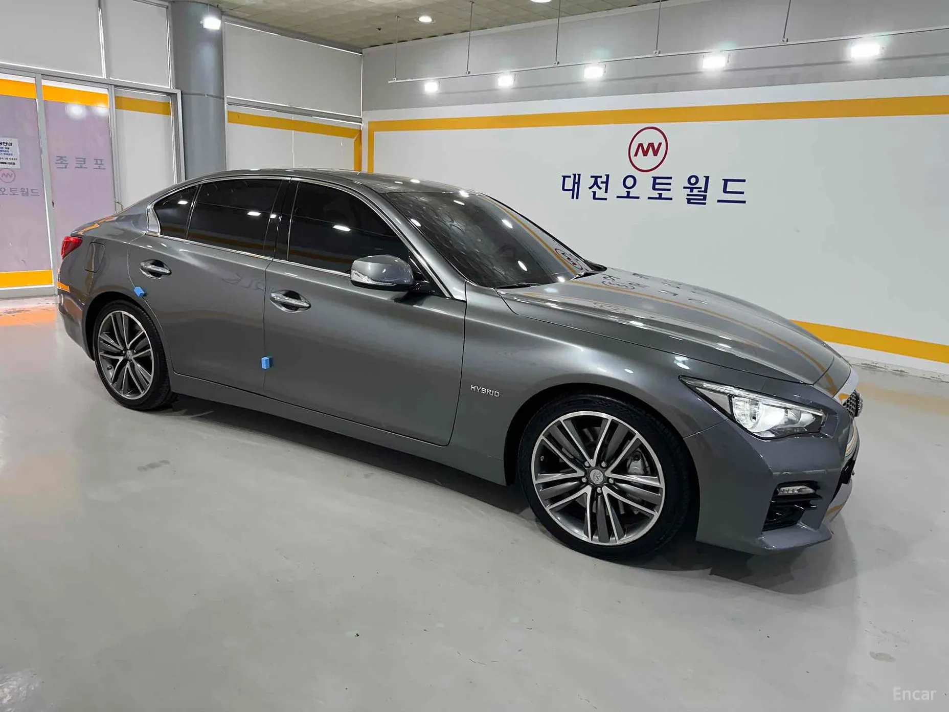 Infiniti Q50 превью 6