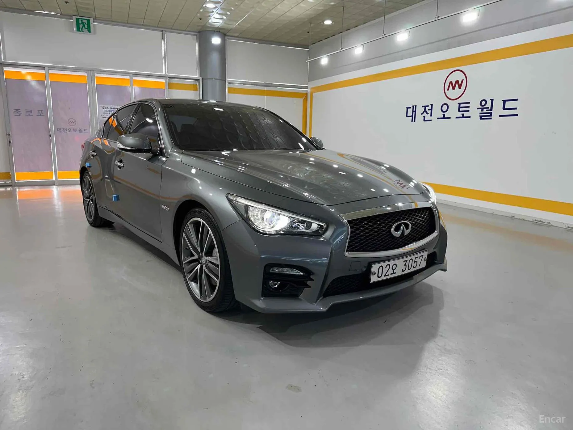 Infiniti Q50 превью 7