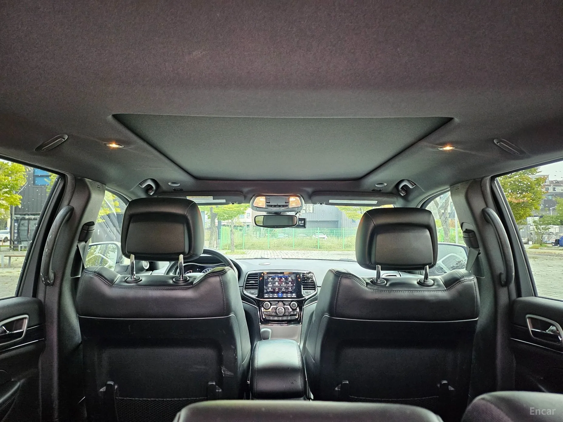 Jeep Grand Cherokee превью 10