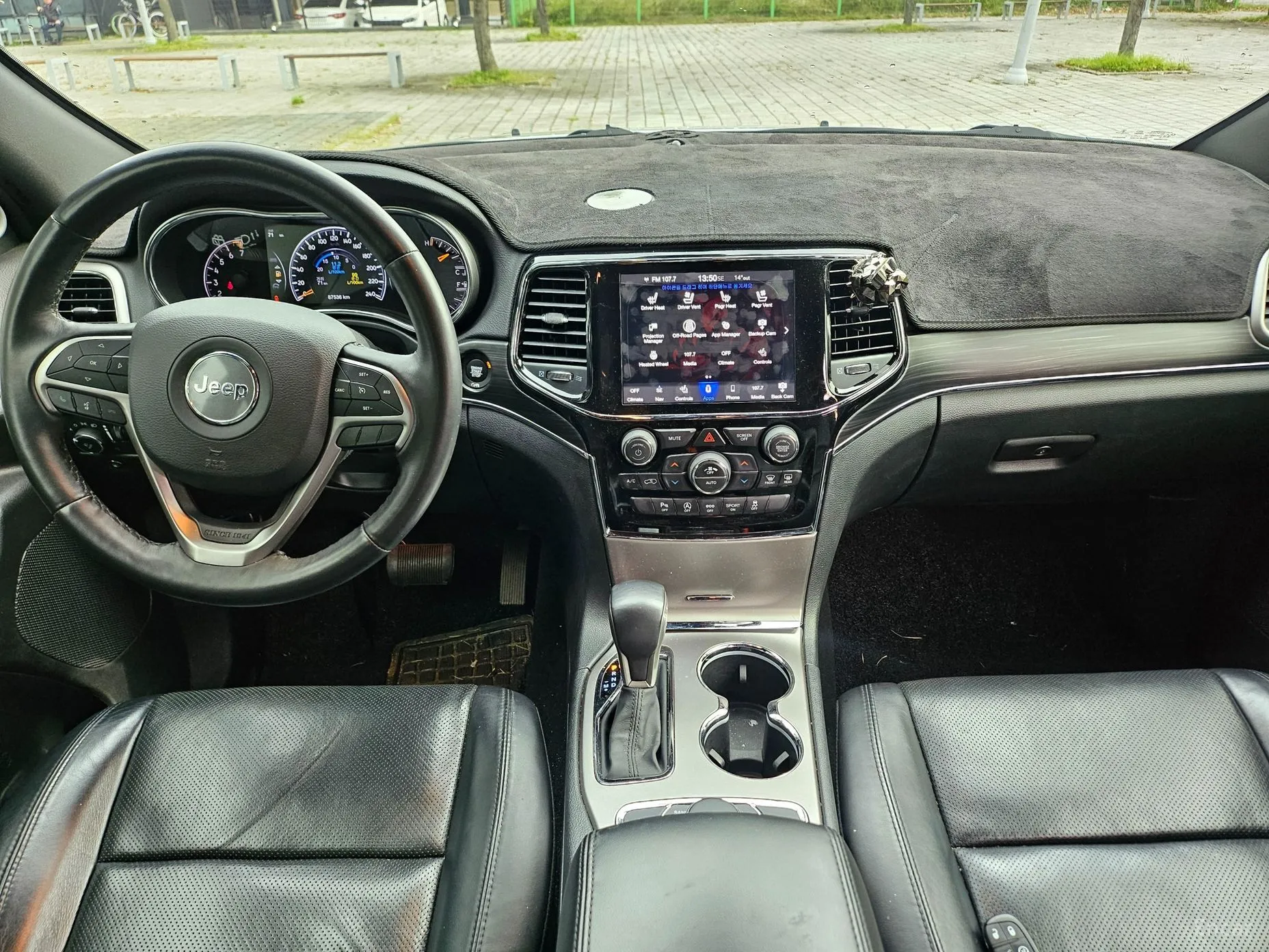 Jeep Grand Cherokee превью 17