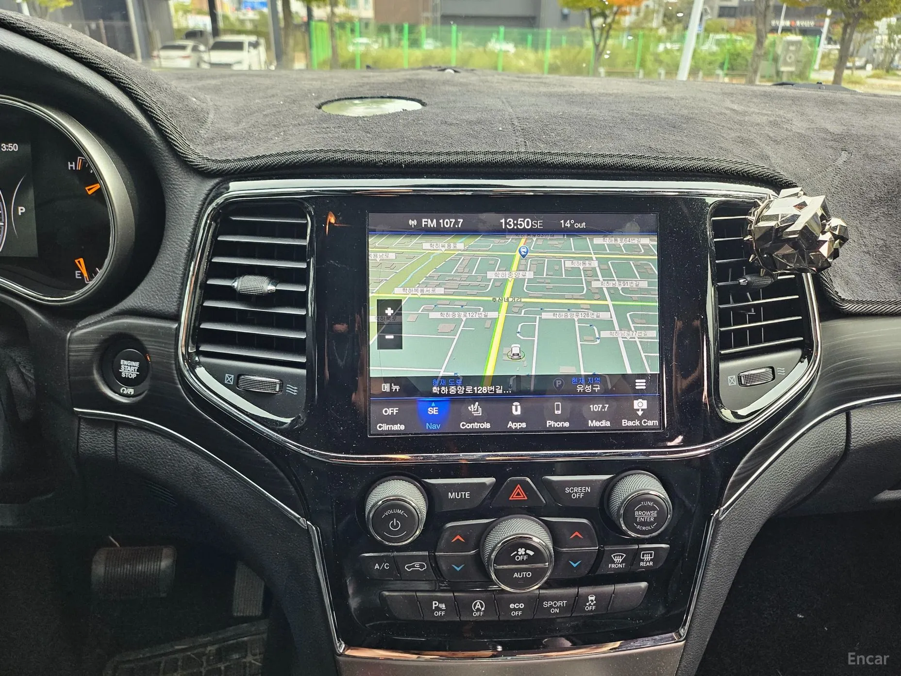 Jeep Grand Cherokee превью 19