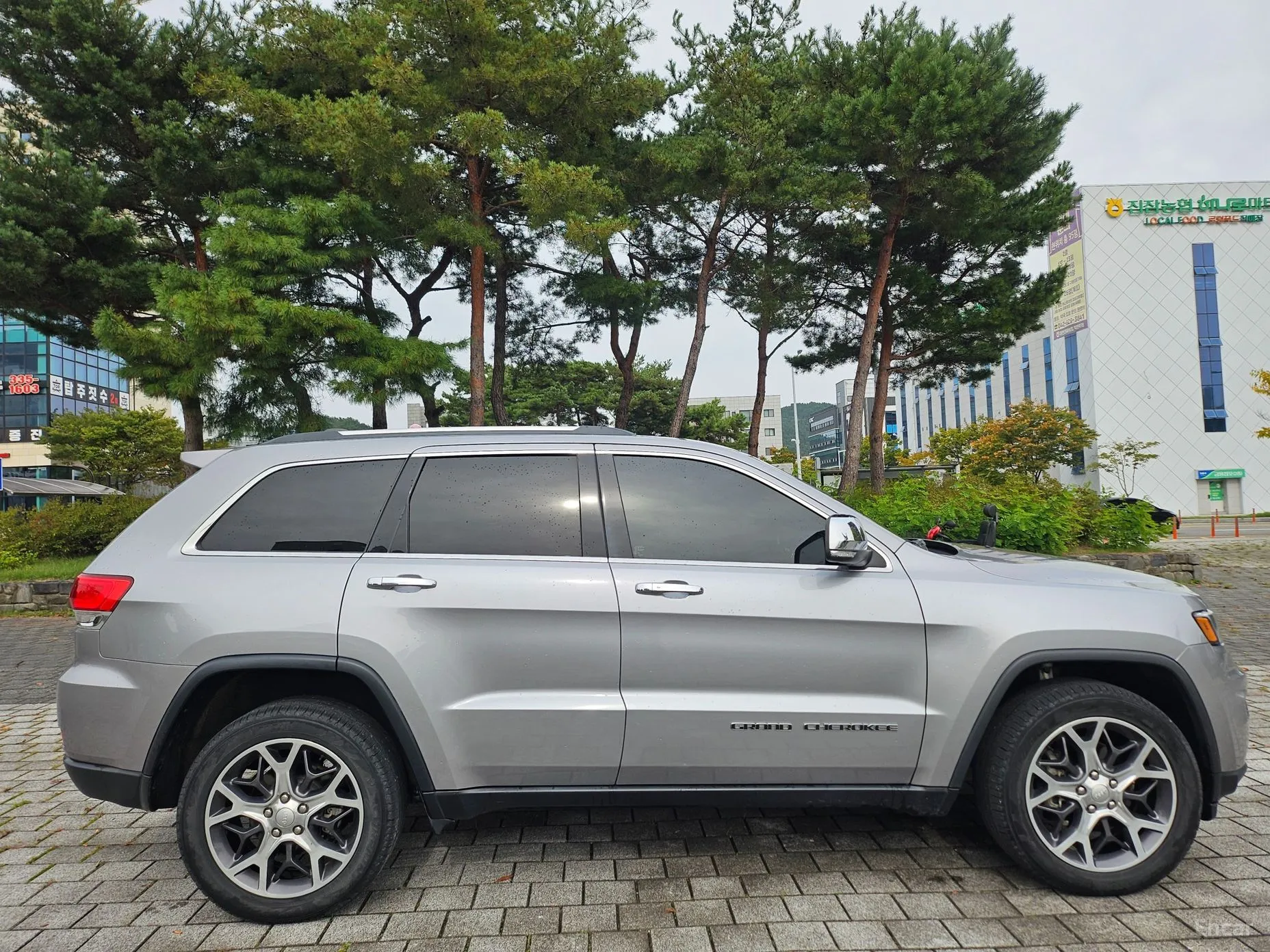 Jeep Grand Cherokee превью 5
