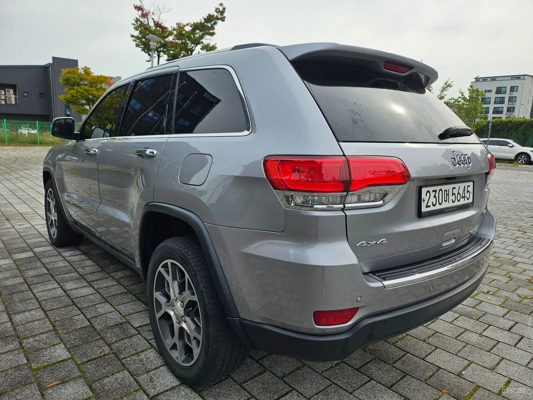 Jeep Grand Cherokee превью 8