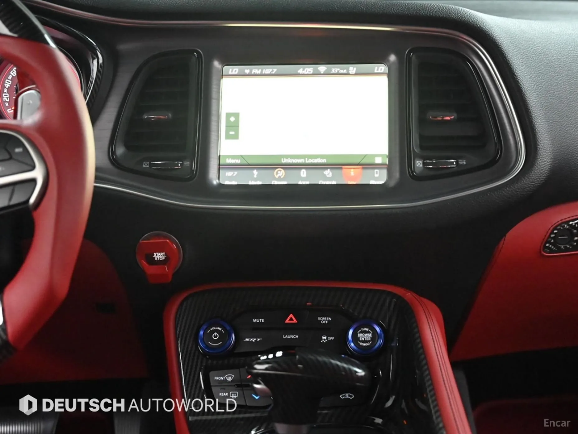 Dodge Challenger превью 14