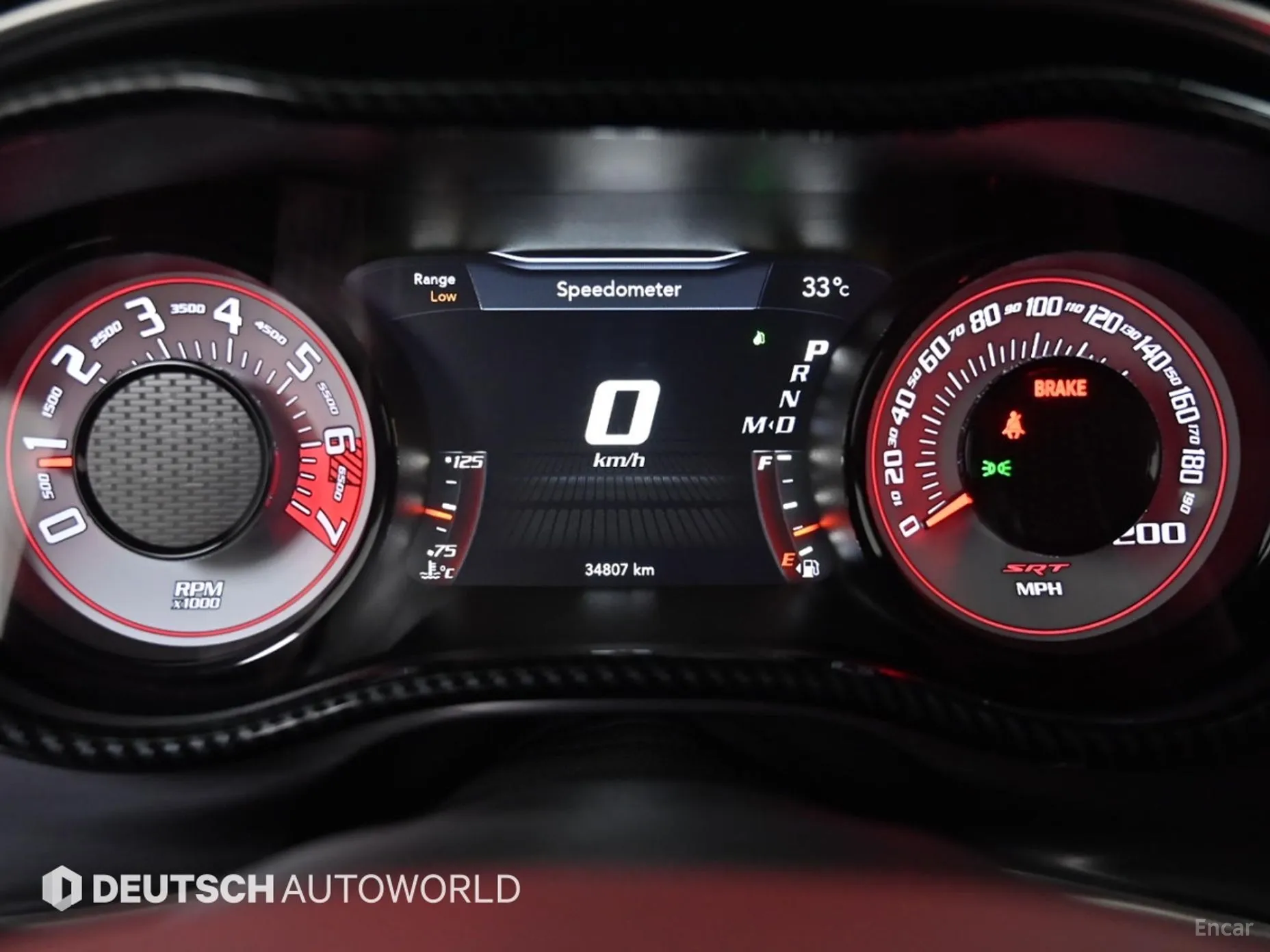 Dodge Challenger превью 8