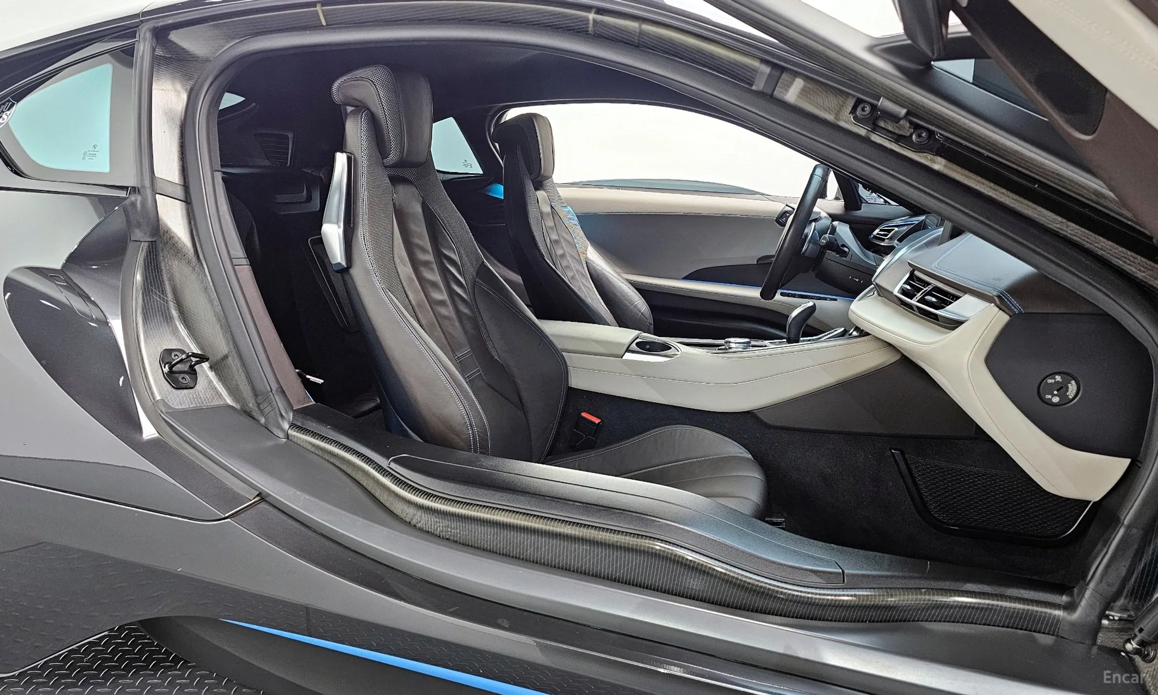 BMW i8 превью 10
