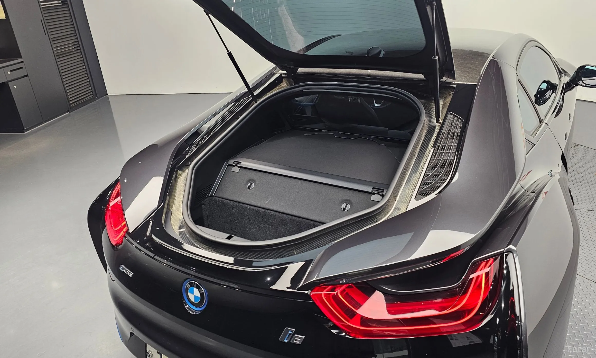 BMW i8 превью 20