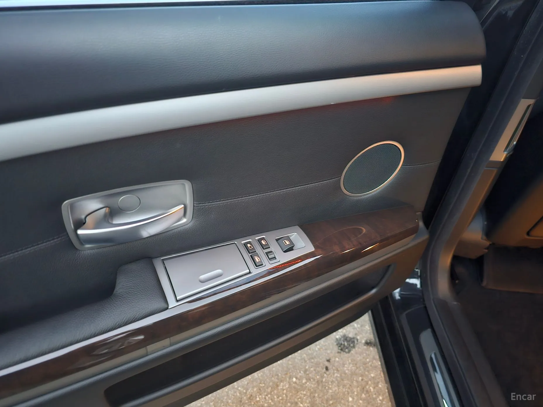 BMW 7 Series (E65) превью 10