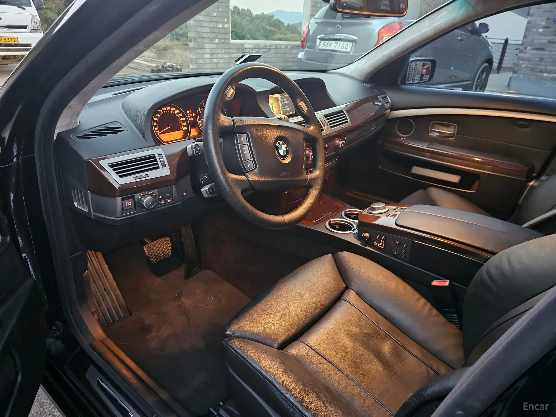 BMW 7 Series (E65) превью 11