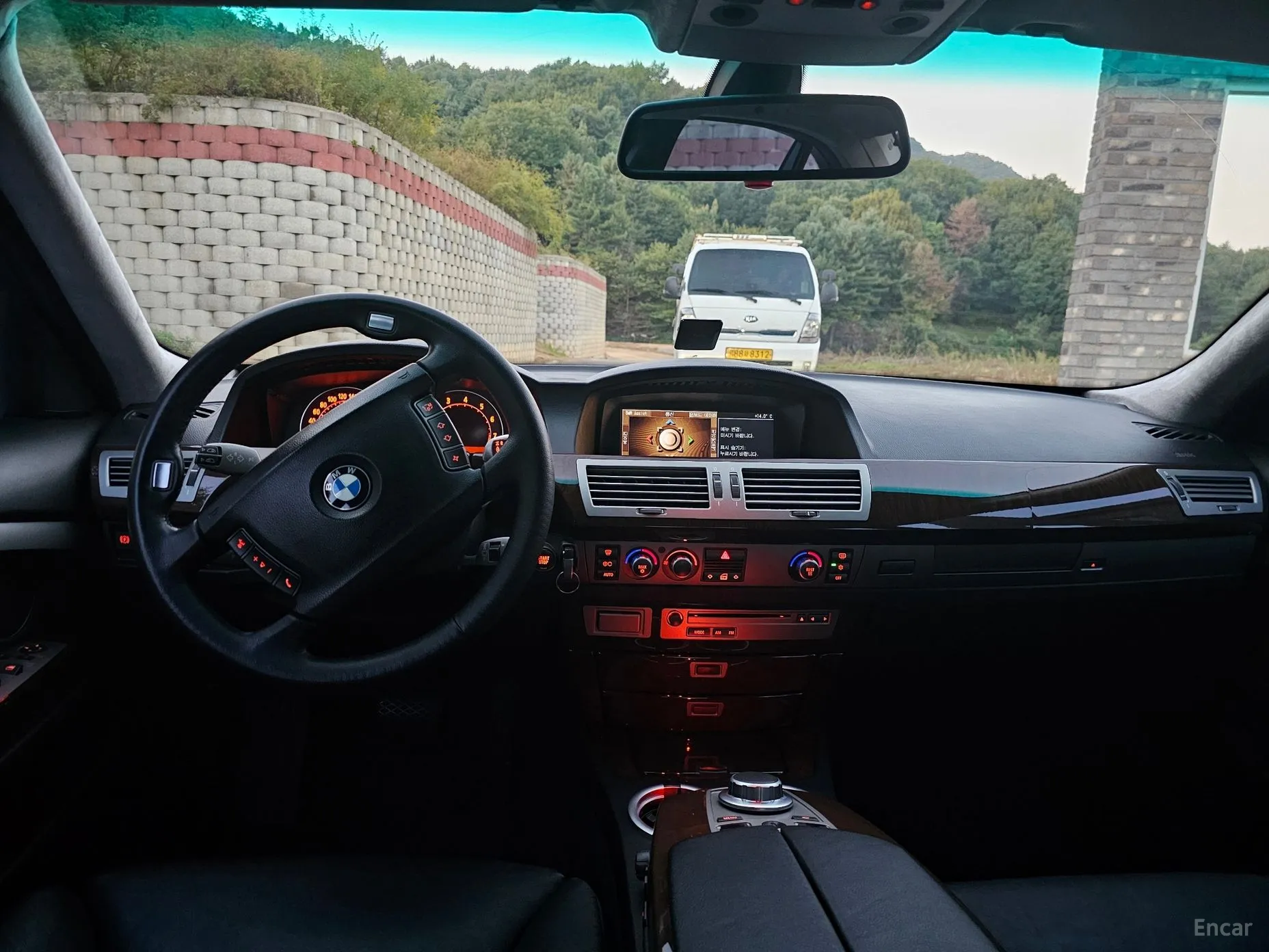BMW 7 Series (E65) превью 13