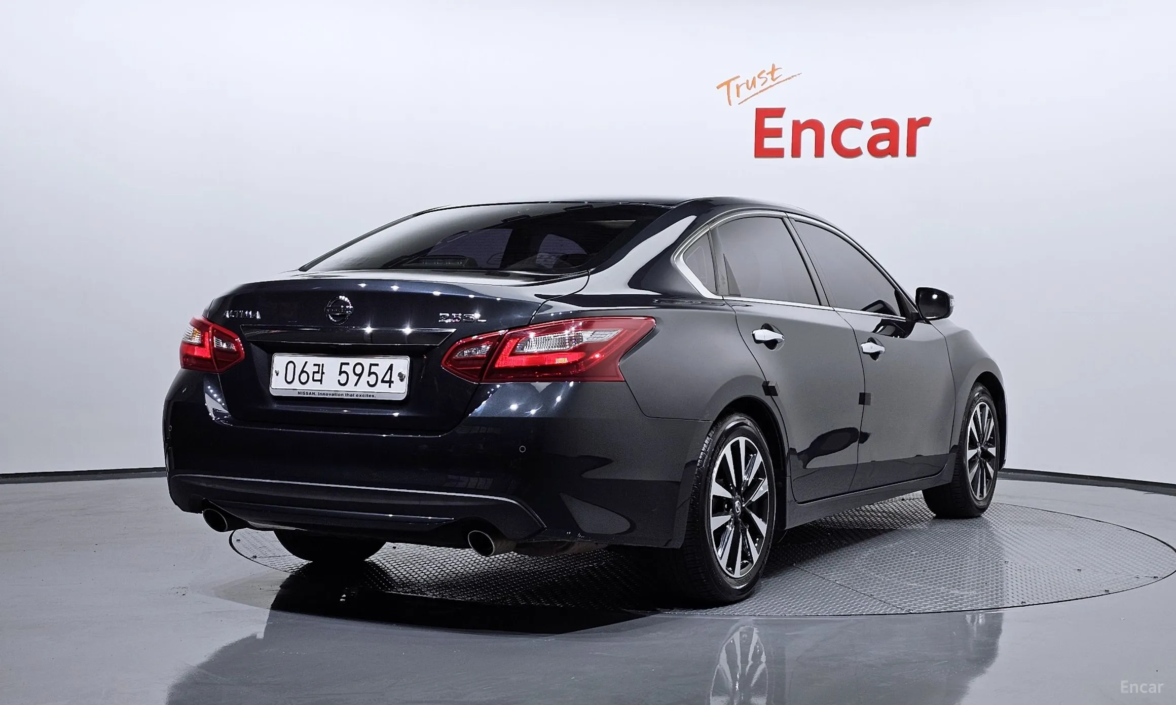 Nissan Altima превью 2