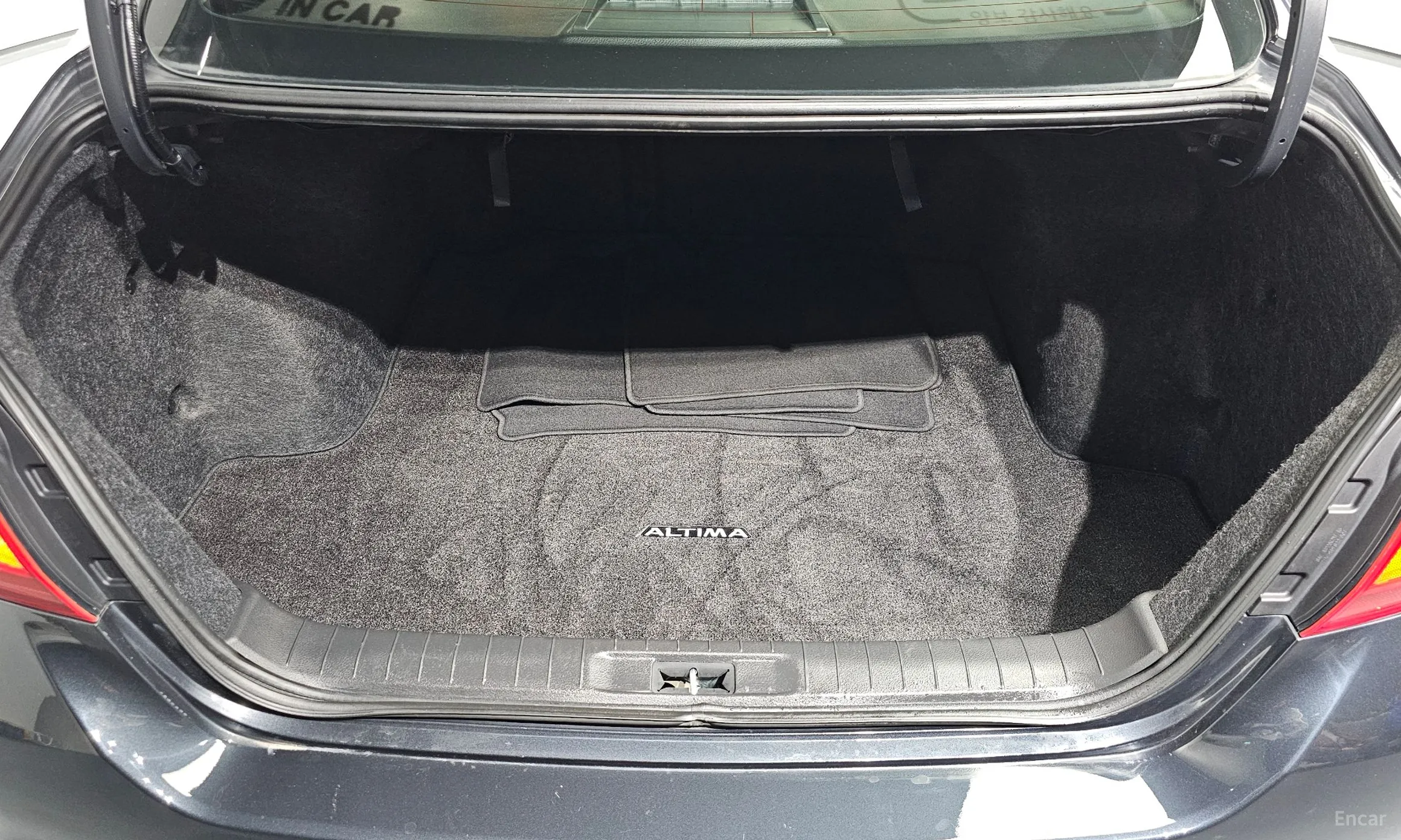 Nissan Altima превью 20