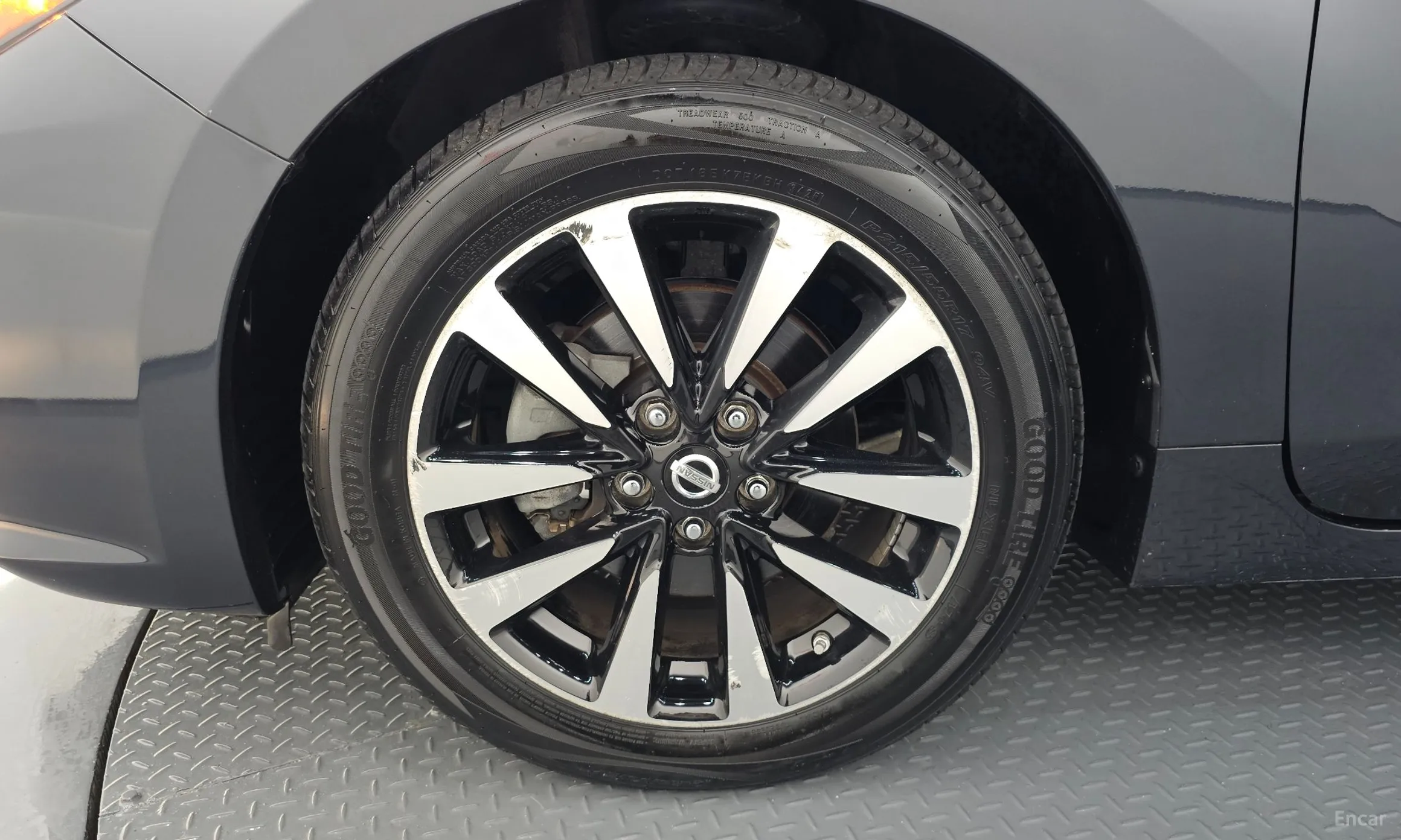 Nissan Altima превью 5