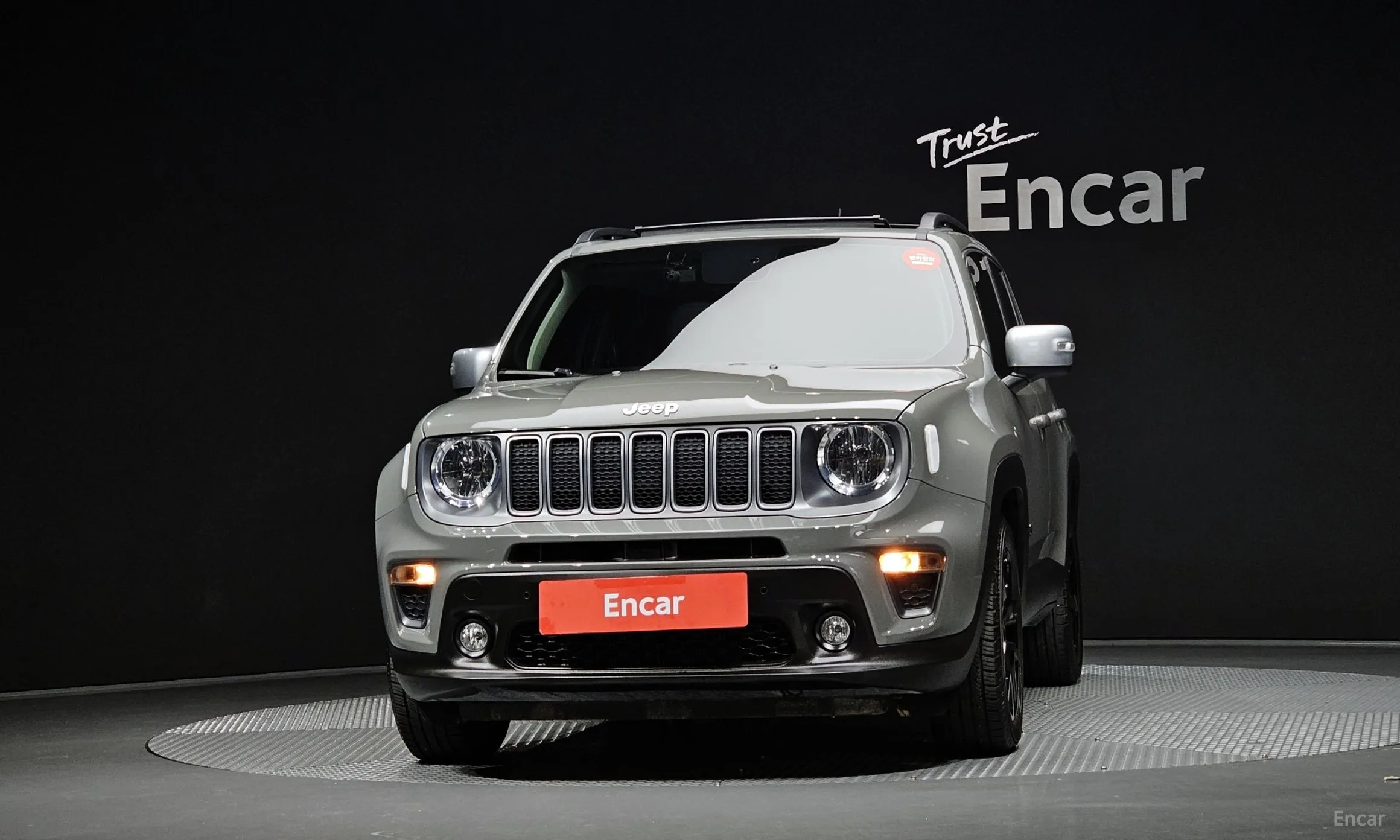 Jeep Renegade превью 3