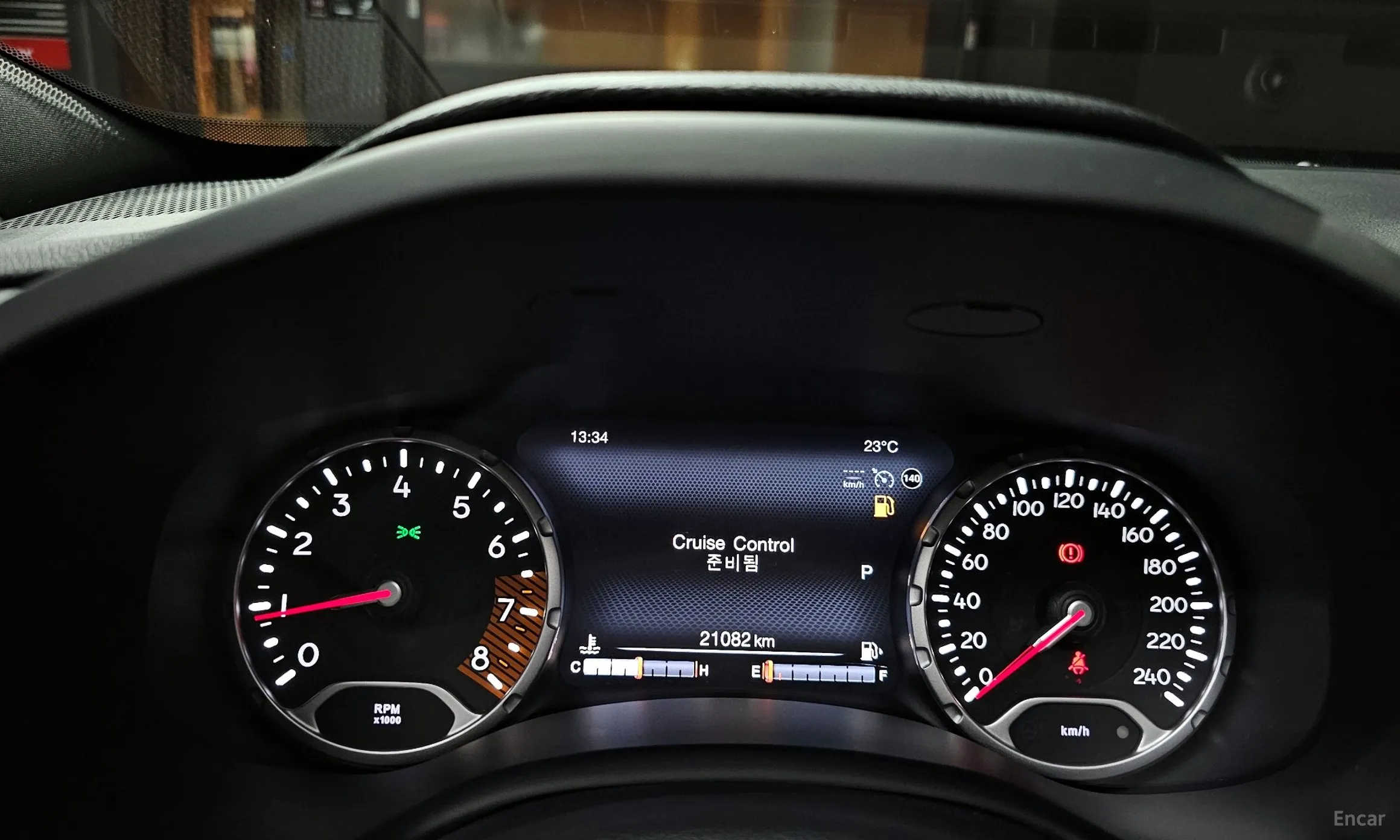Jeep Renegade превью 8