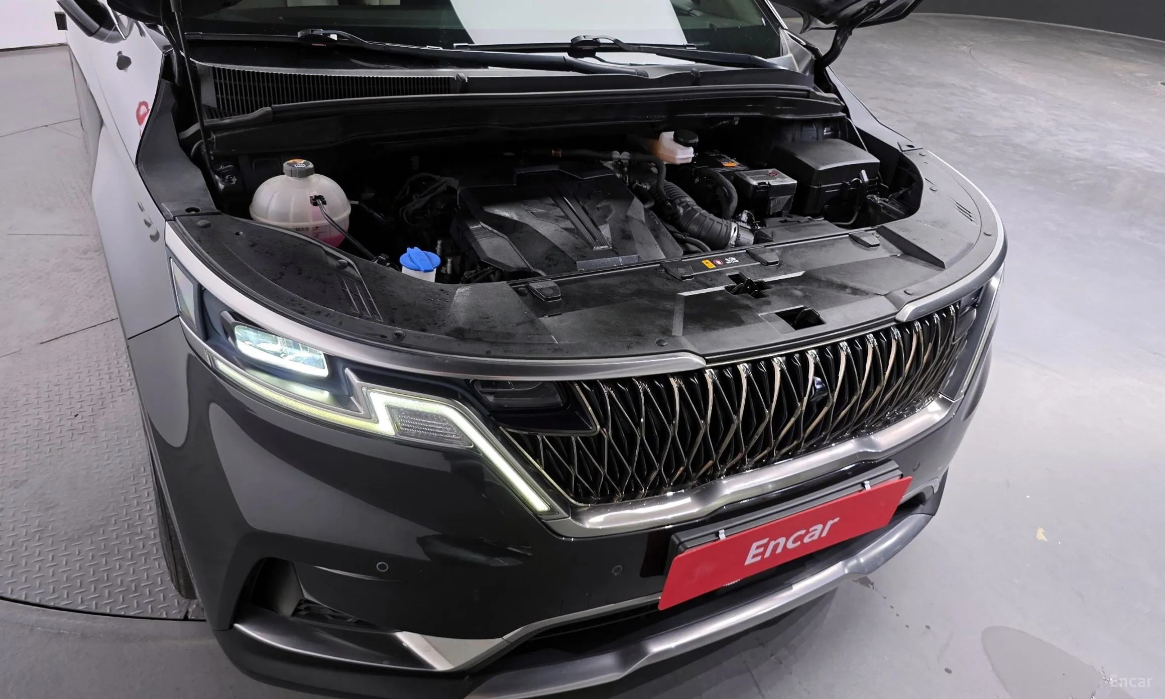 Kia Carnival Gen 4 превью 6