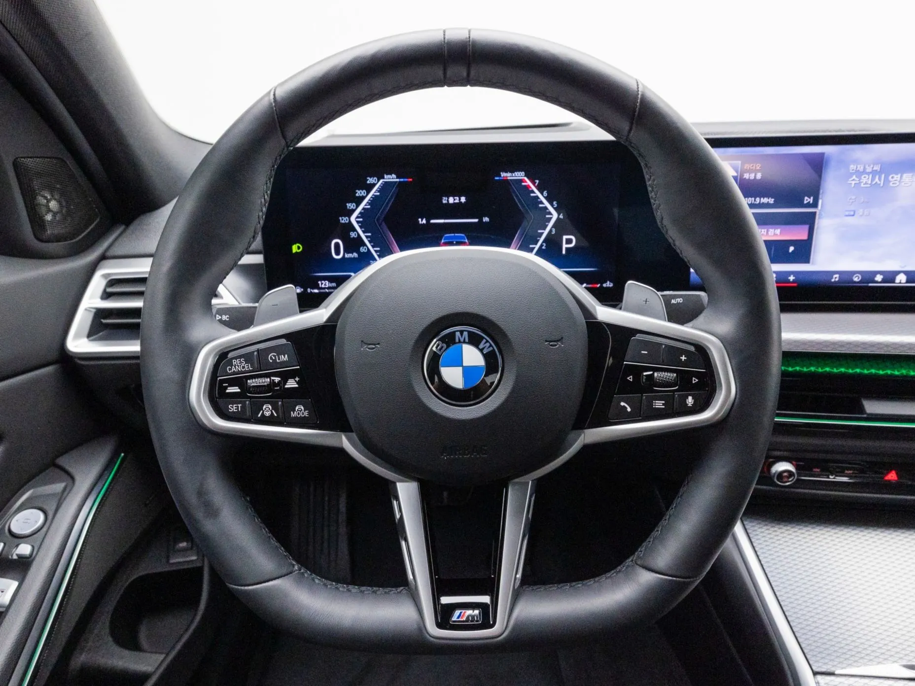 BMW 3 Series (G20) превью 10