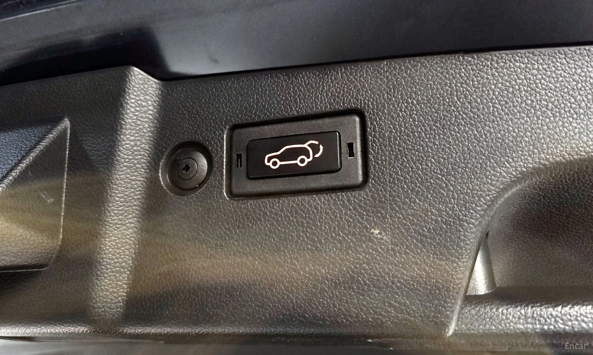 KG Mobility (SsangYong) Torres превью 18