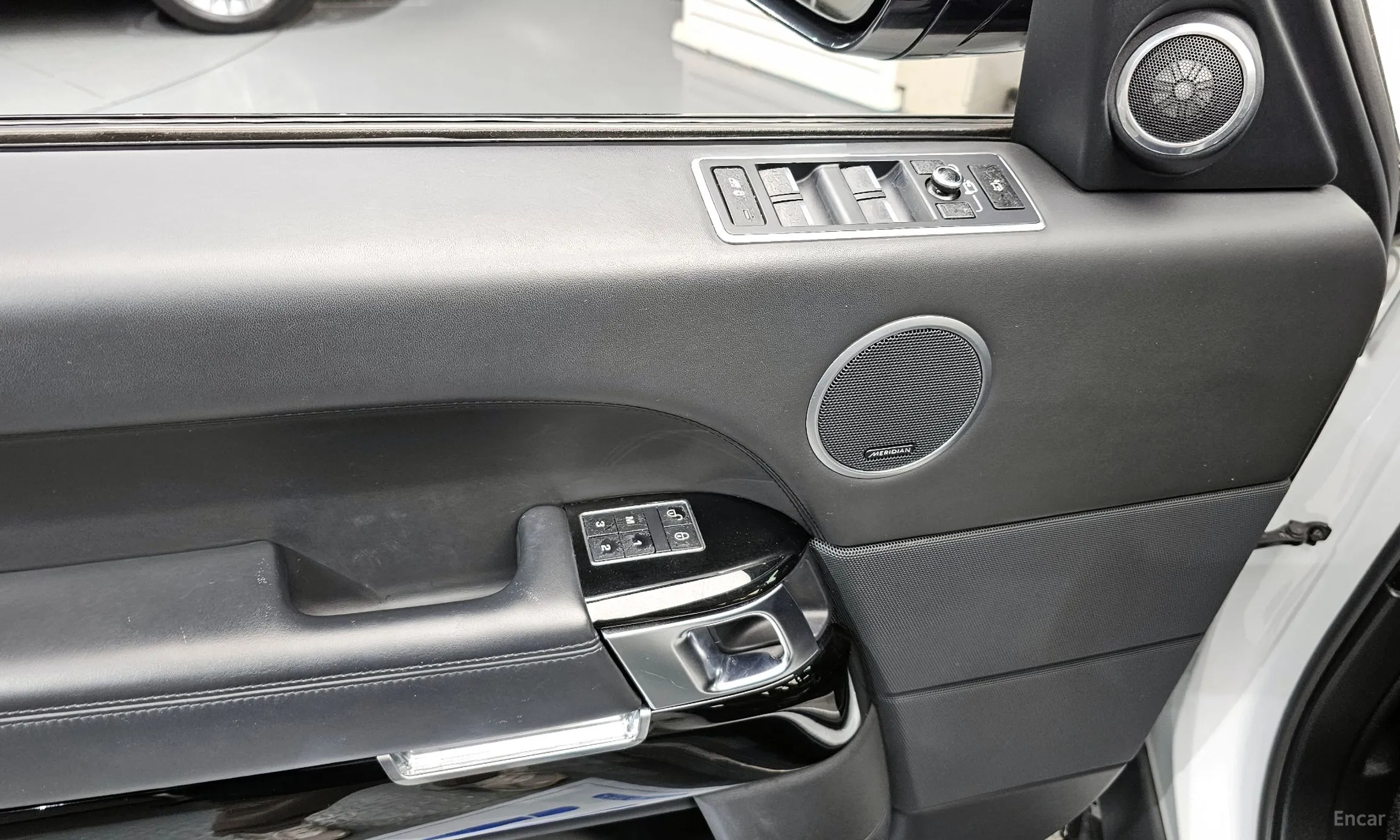 Land Rover Range Rover 4th Generation превью 17
