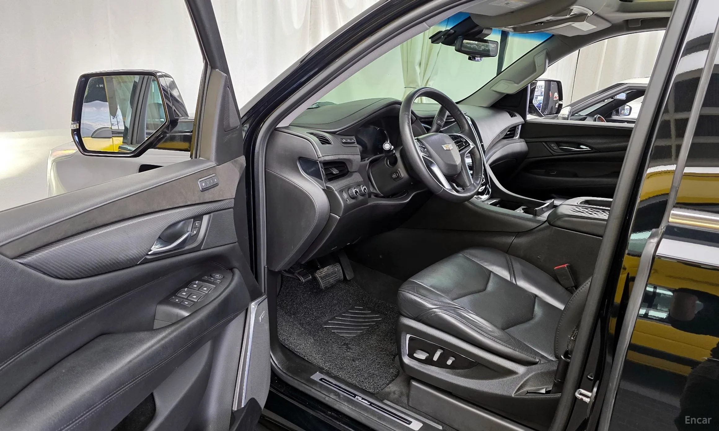 Cadillac Escalade превью 10
