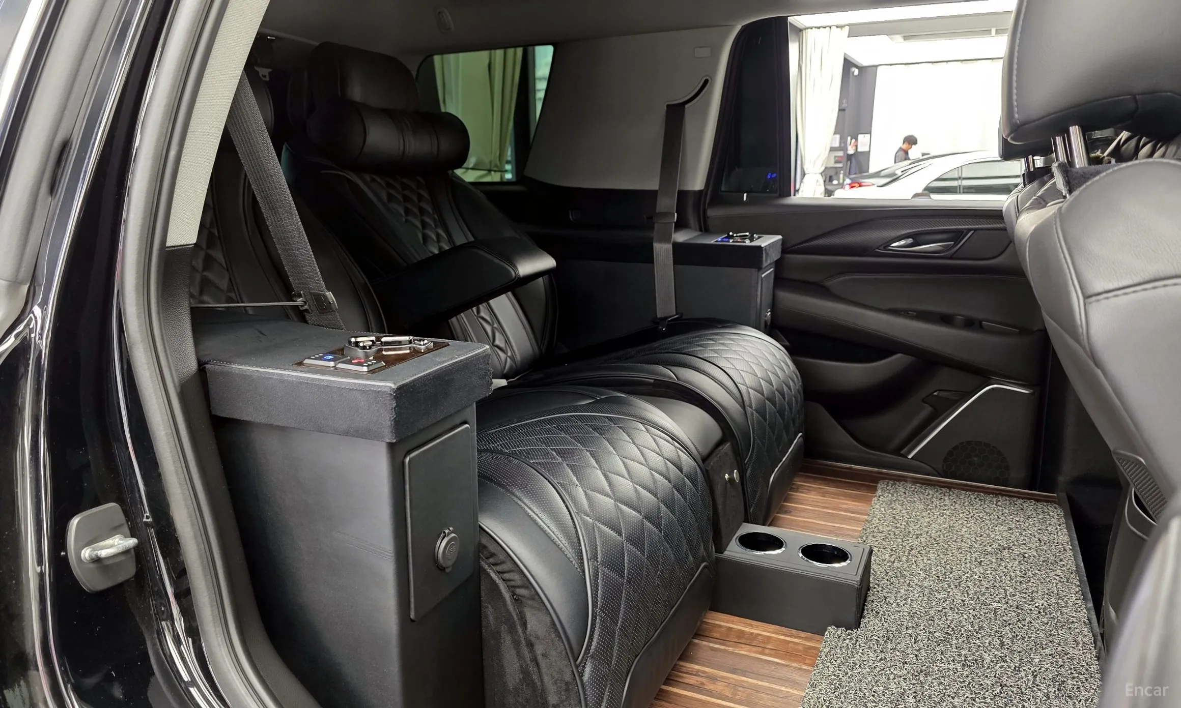 Cadillac Escalade превью 12
