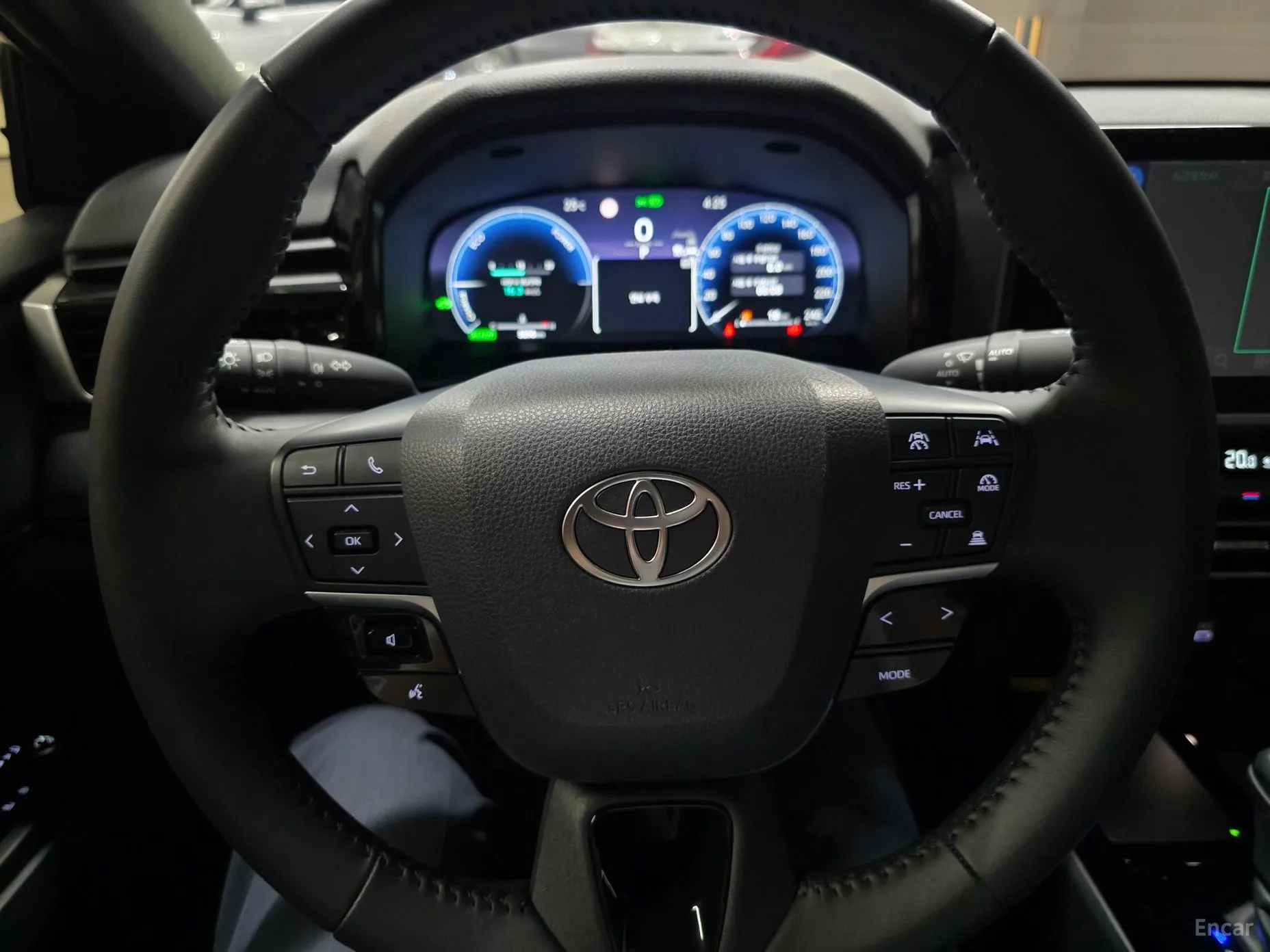Toyota Camry (XV80) превью 11