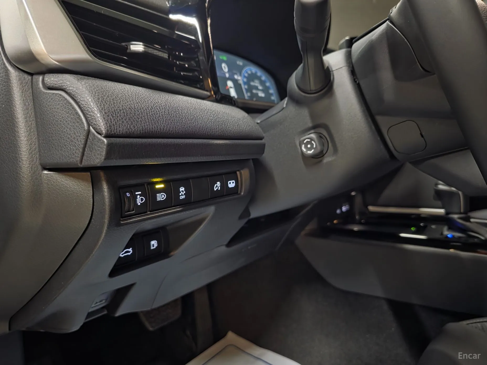 Toyota Camry (XV80) превью 15
