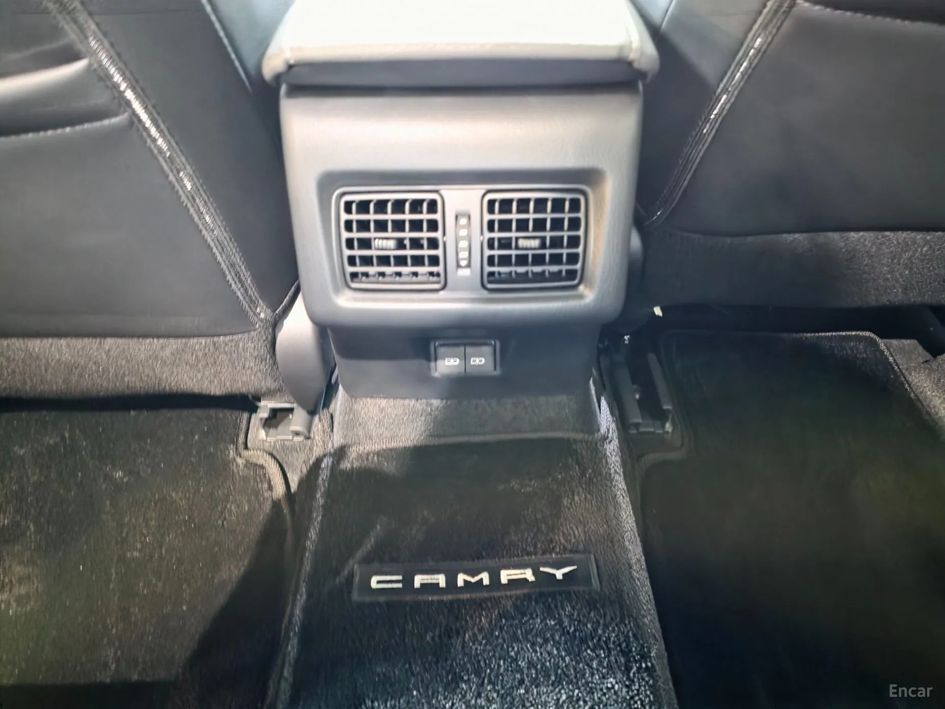 Toyota Camry (XV80) превью 17