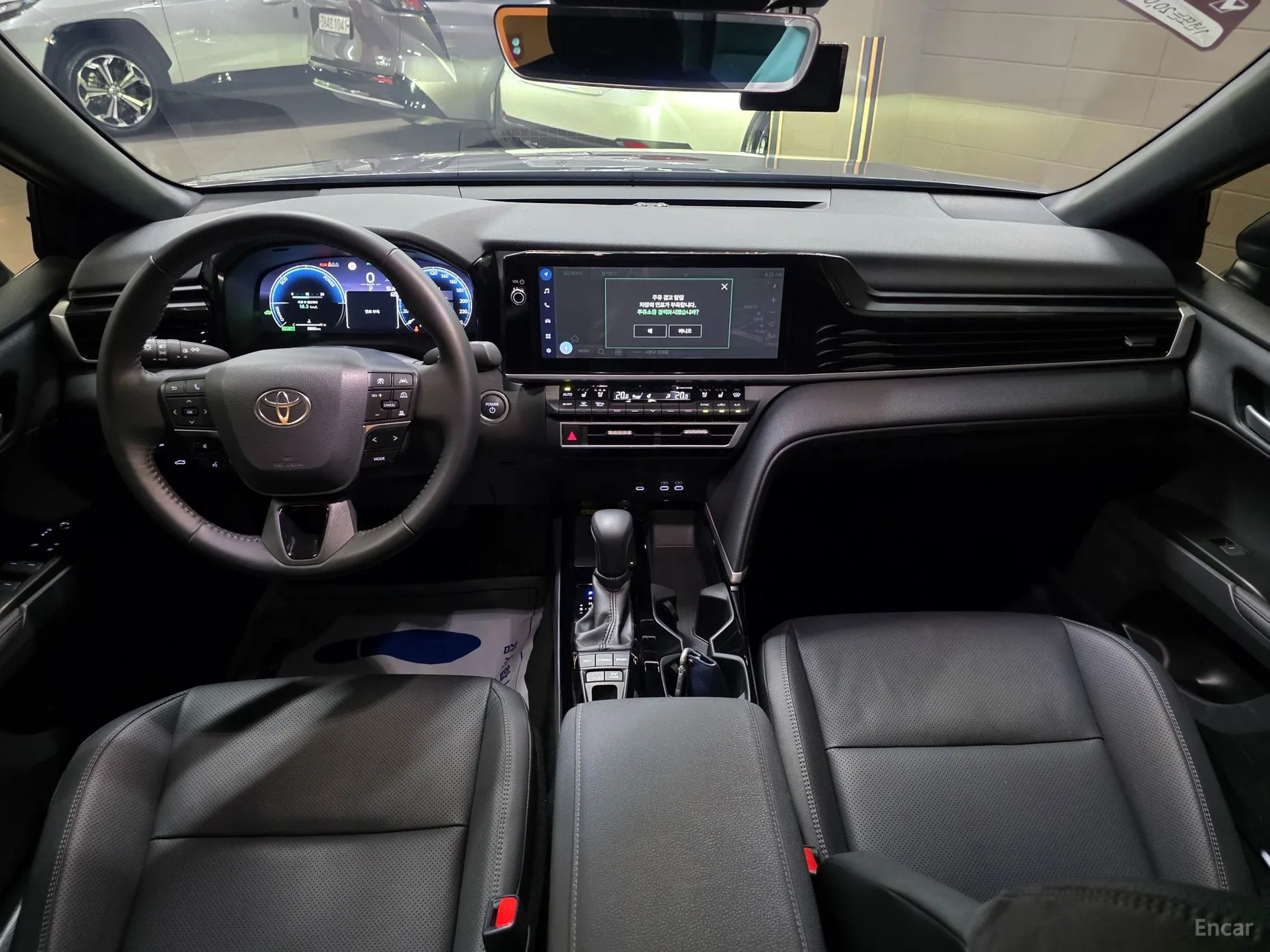 Toyota Camry (XV80) превью 7