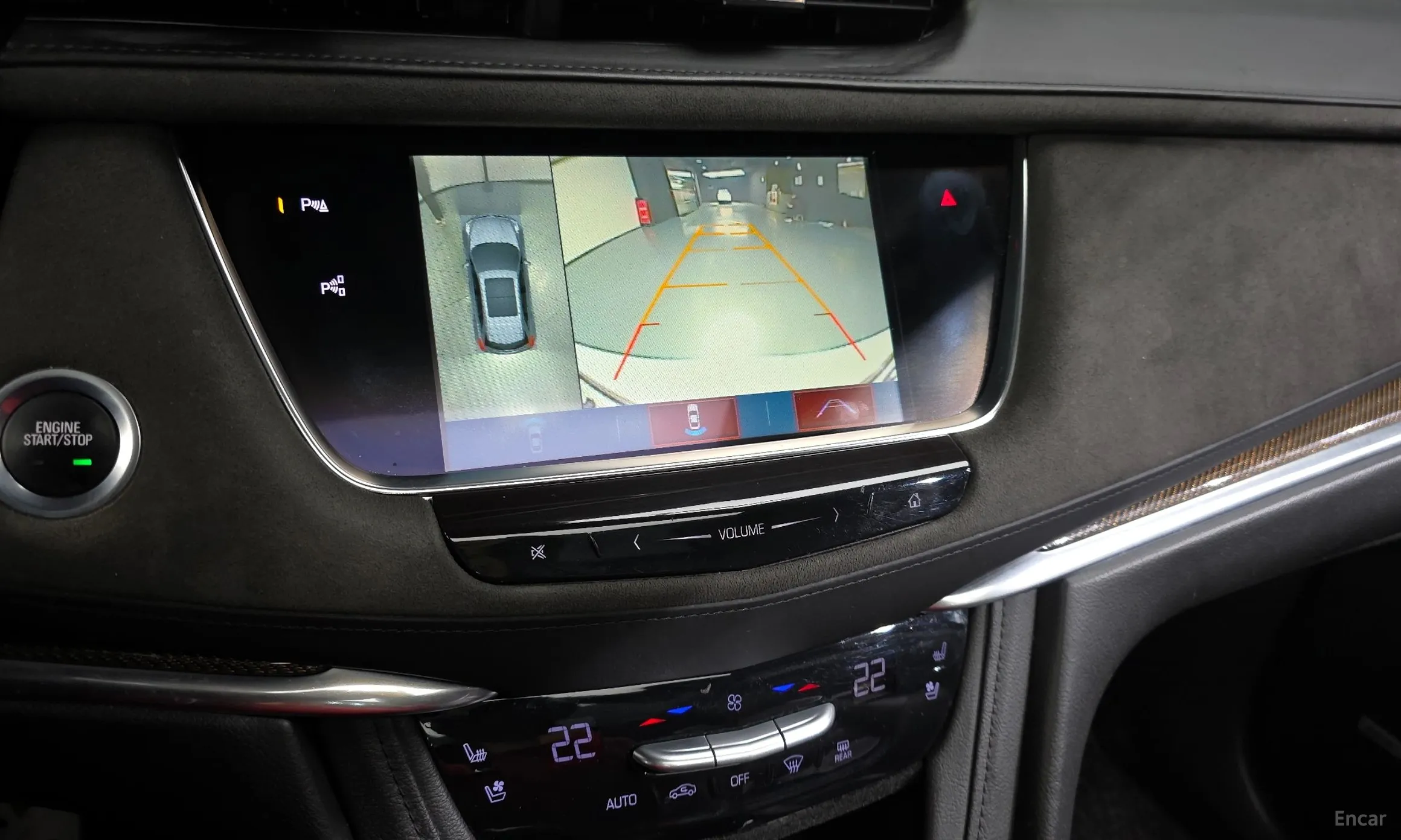 Cadillac XT5 превью 15